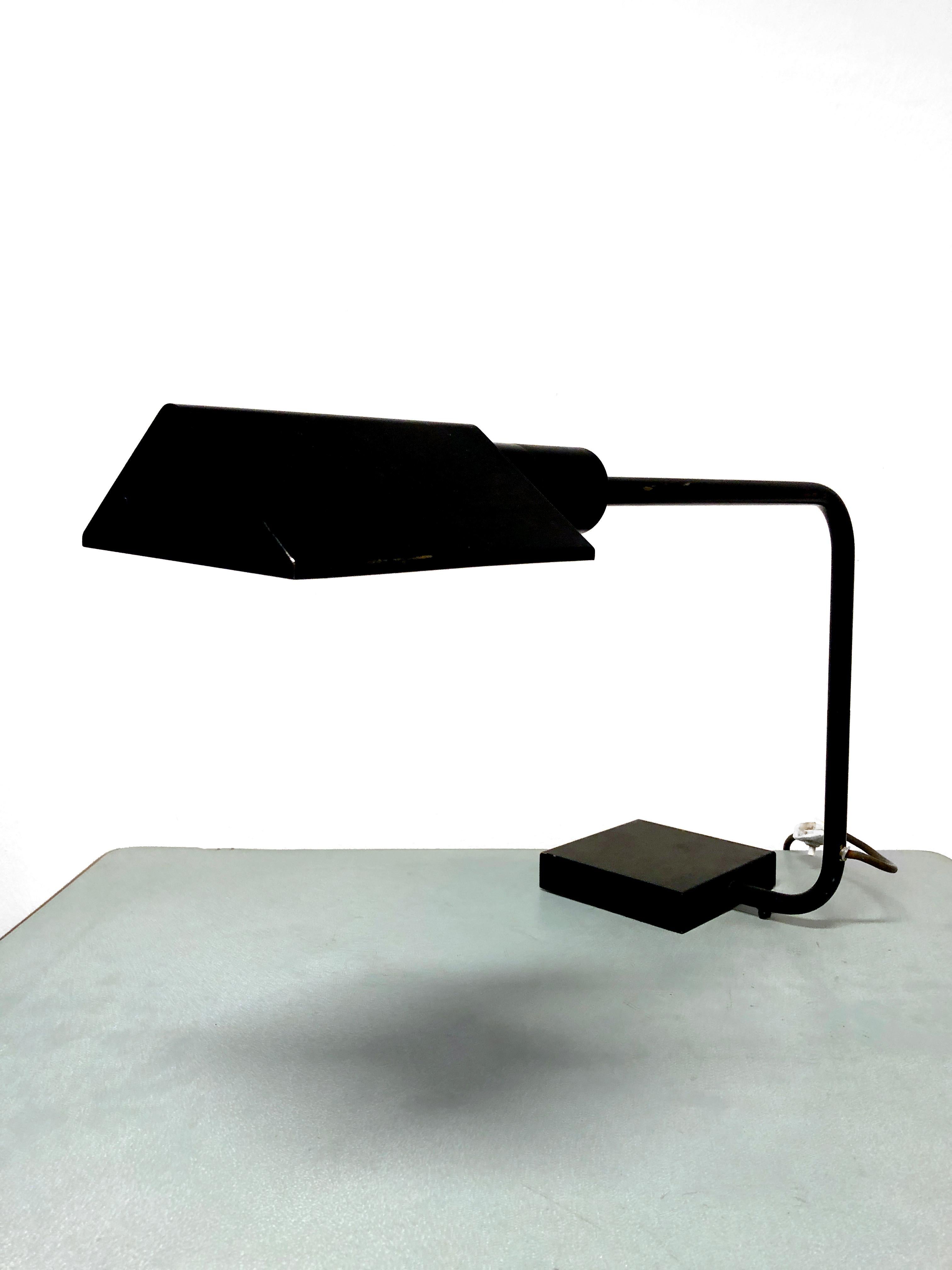 Table Lamp Attributed to Koch & Lowy, 1970s In Good Condition For Sale In Milano, IT