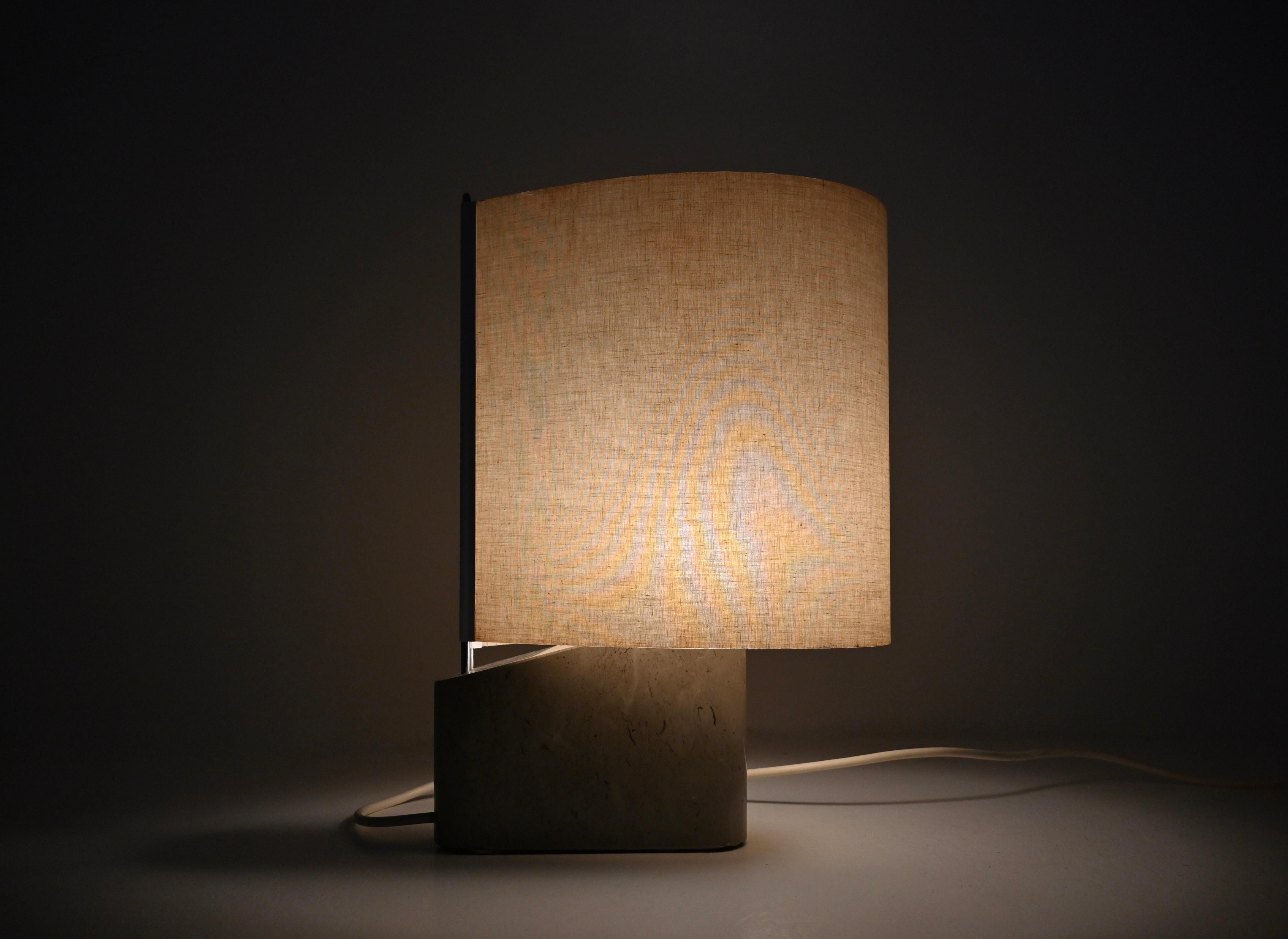 Table Lamp attributed to Tobia & Afra Scarpa, 1960s For Sale 4