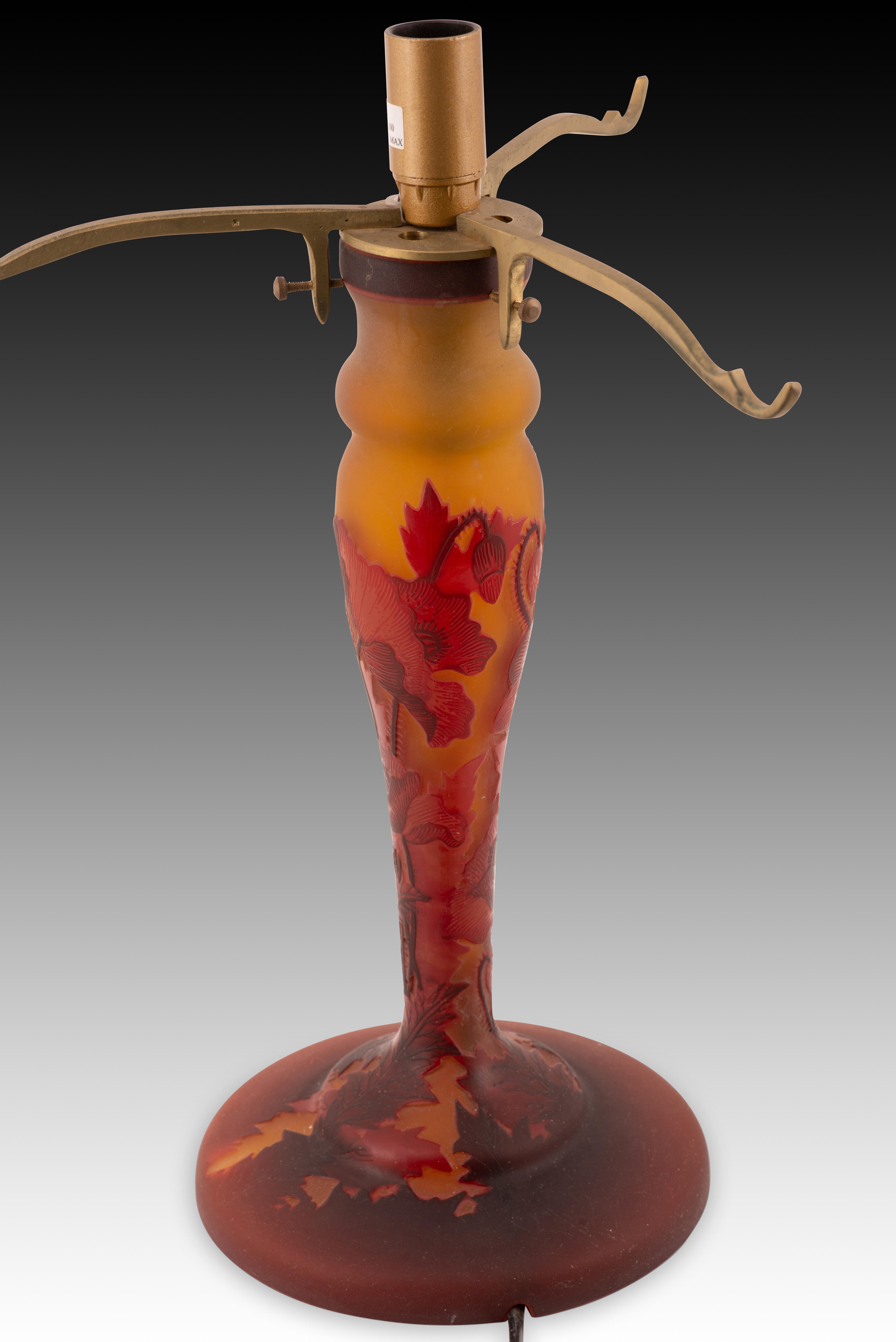 Autre Base de lampe de table. Verre, métal. 20e siècle, basé sur des modèles Art nouveau. en vente