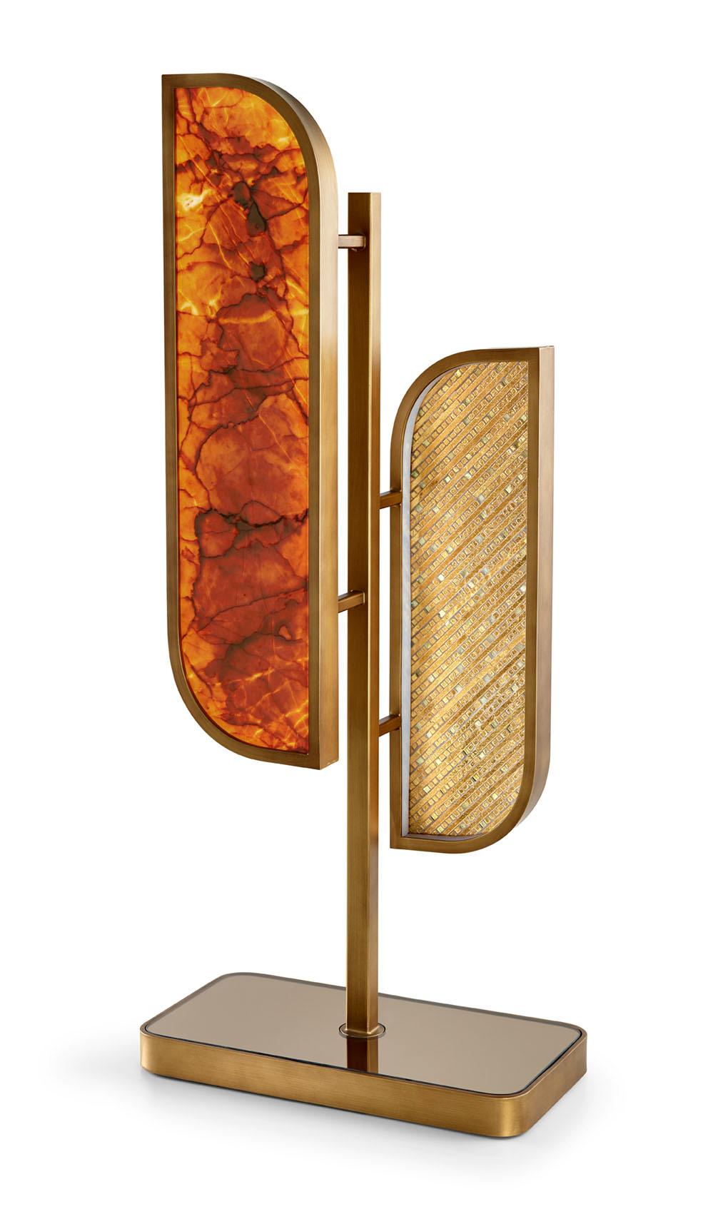 Lampe de table Cadre en laiton Finition bronze ou argent antique Insert décoratif Rétro-éclairé Neuf - En vente à London, GB