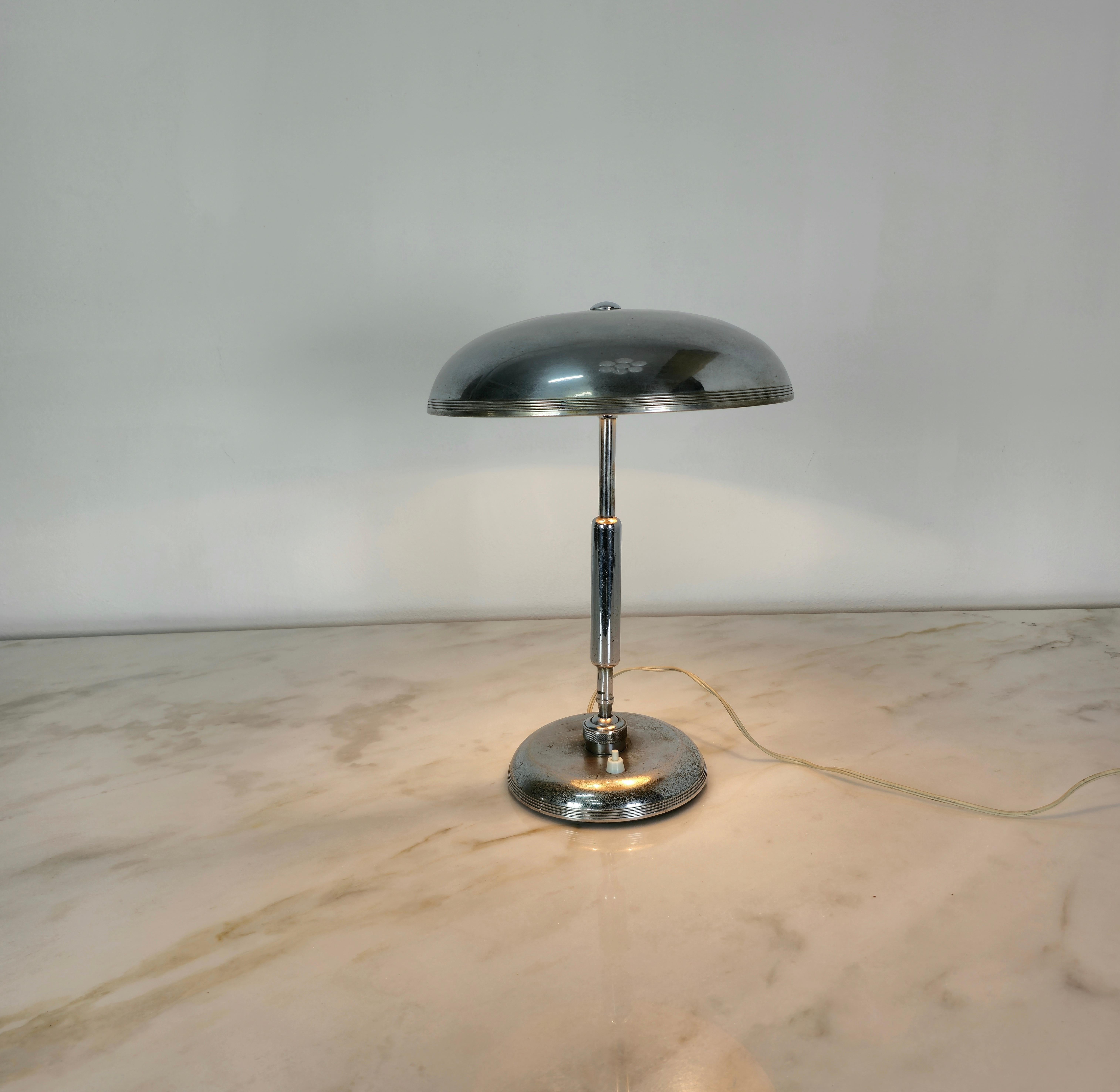 20ième siècle Lampe de bureau en laiton nickelé Giovanni Michelucci pour Lariolux, milieu du siècle dernier, années 1950 en vente