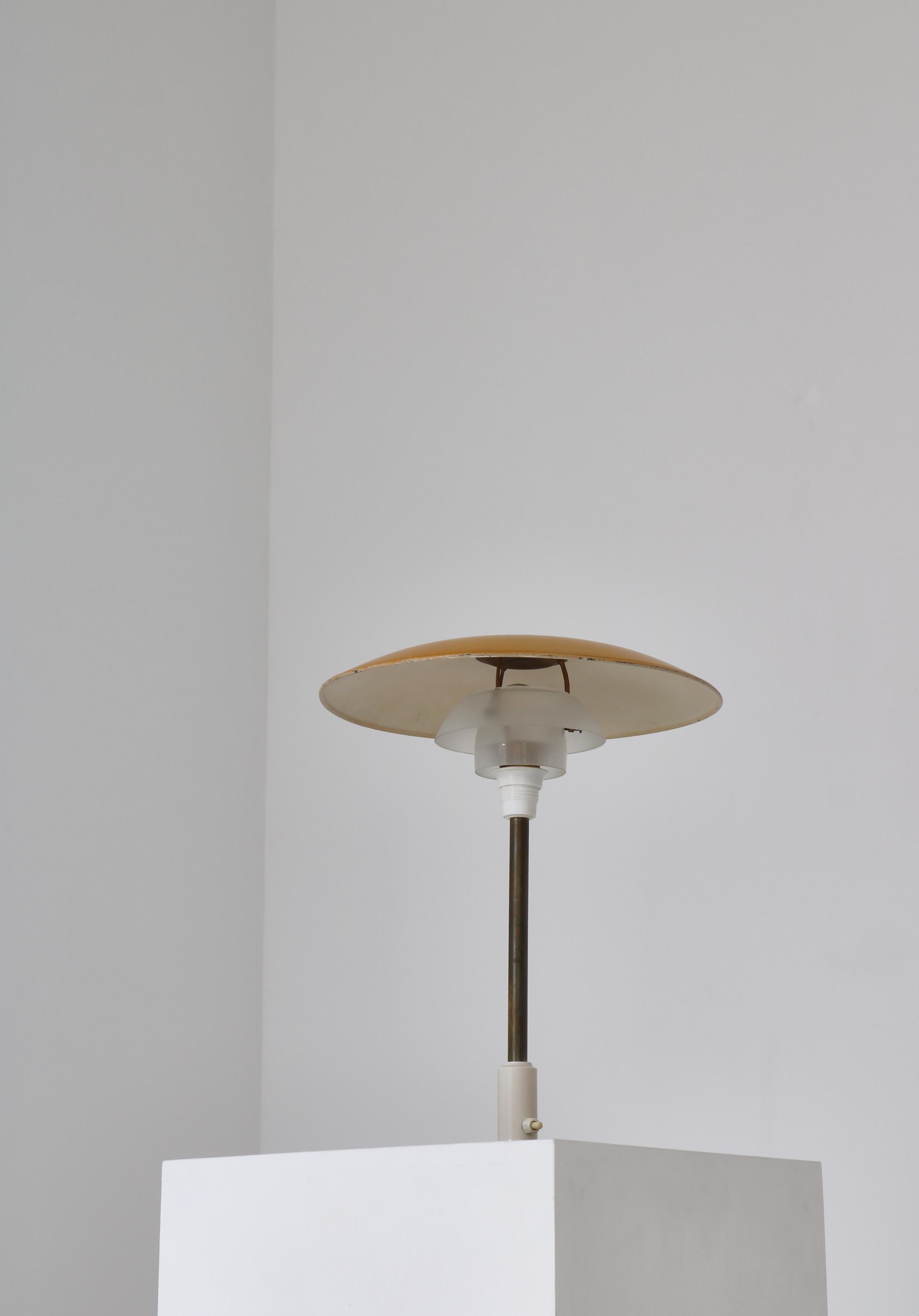 Milieu du XXe siècle Lampe de bureau en laiton PH-Lamp 3/2 par PH / Poul Henningsen, Louis Poulsen, années 1940 en vente