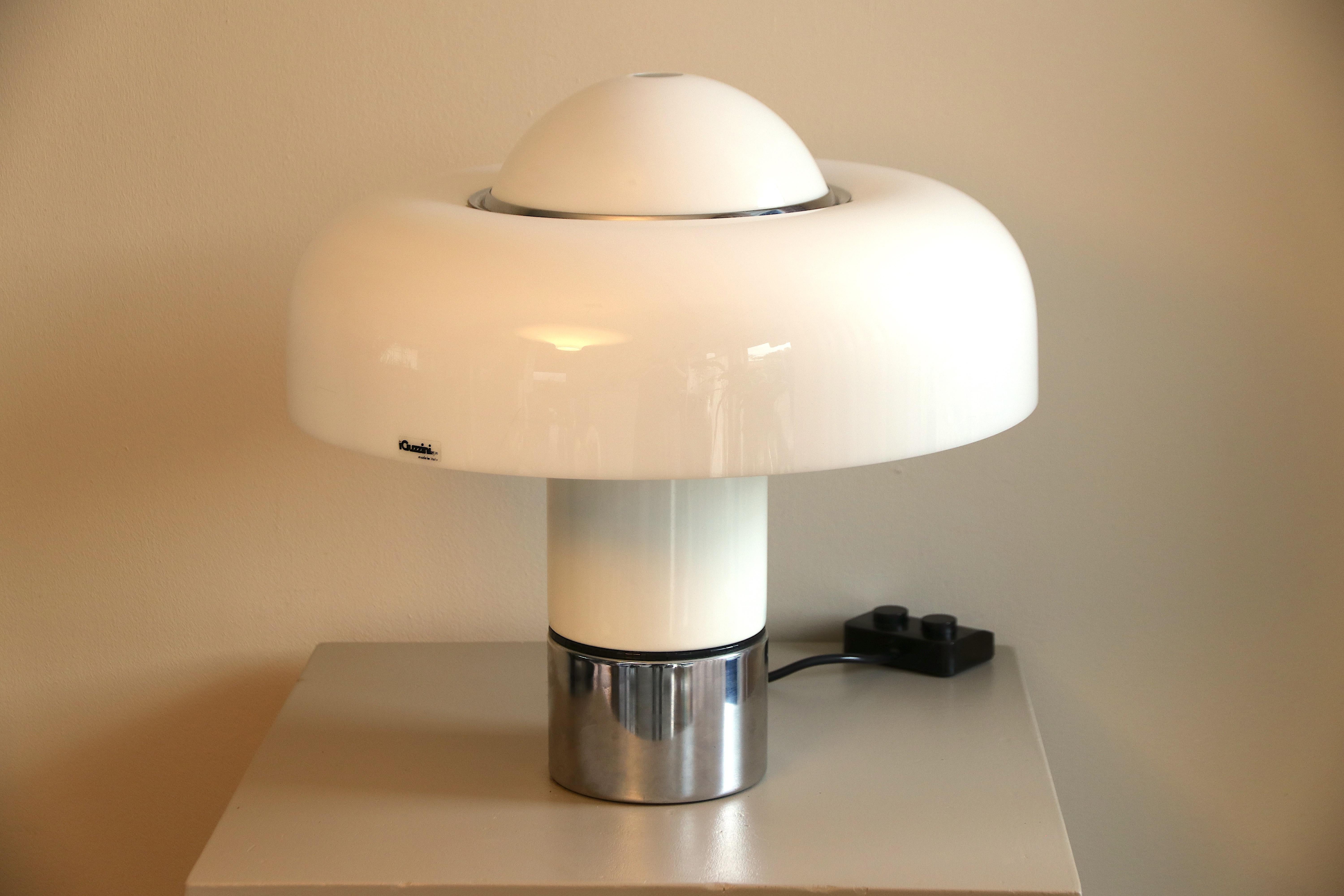 Very stylish and iconic table or desk lamp 