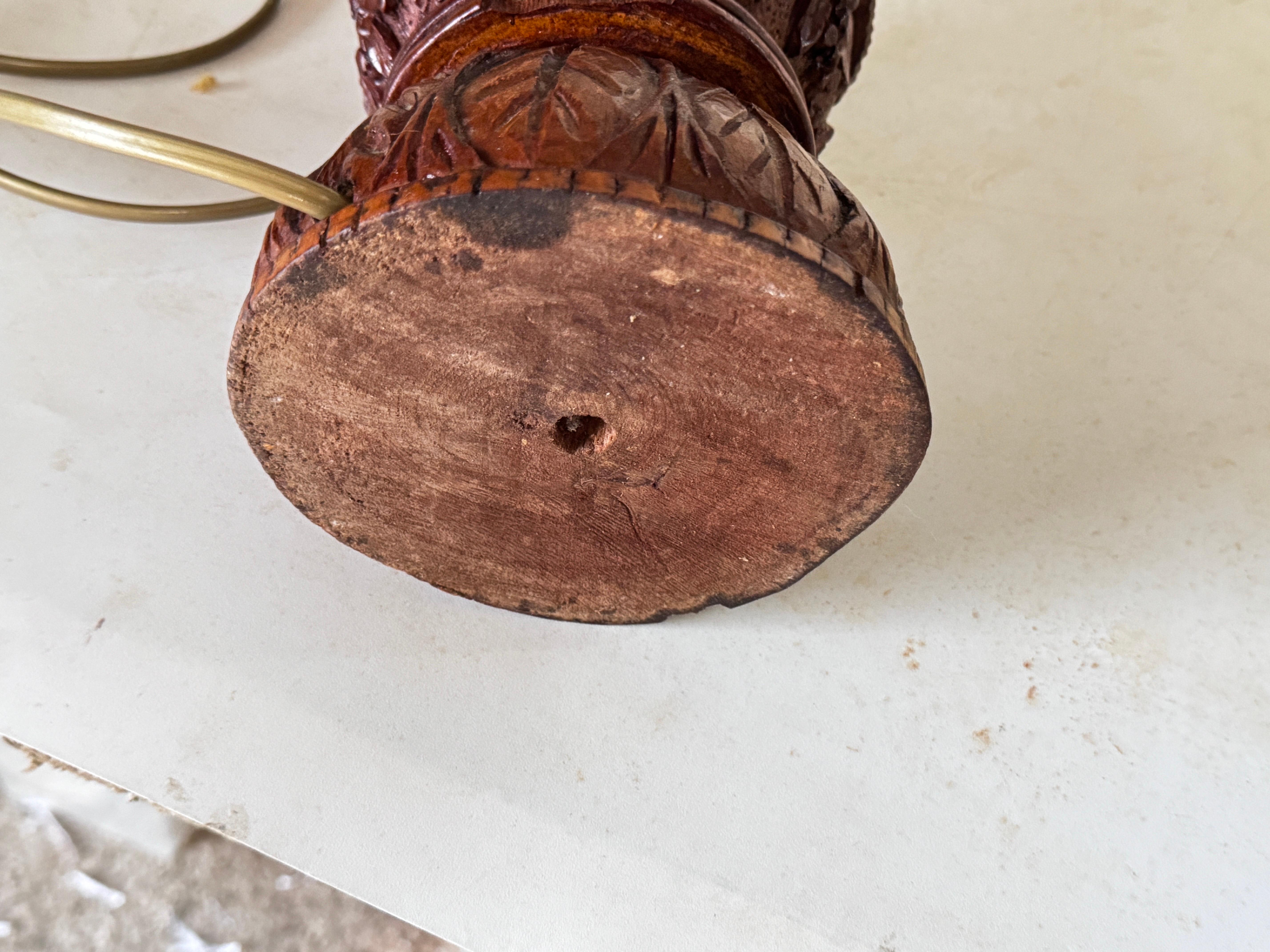 Tischlampe, Brutalist Holz, Brown Farbe Frankreich 20. Jahrhundert (Brutalismus) im Angebot