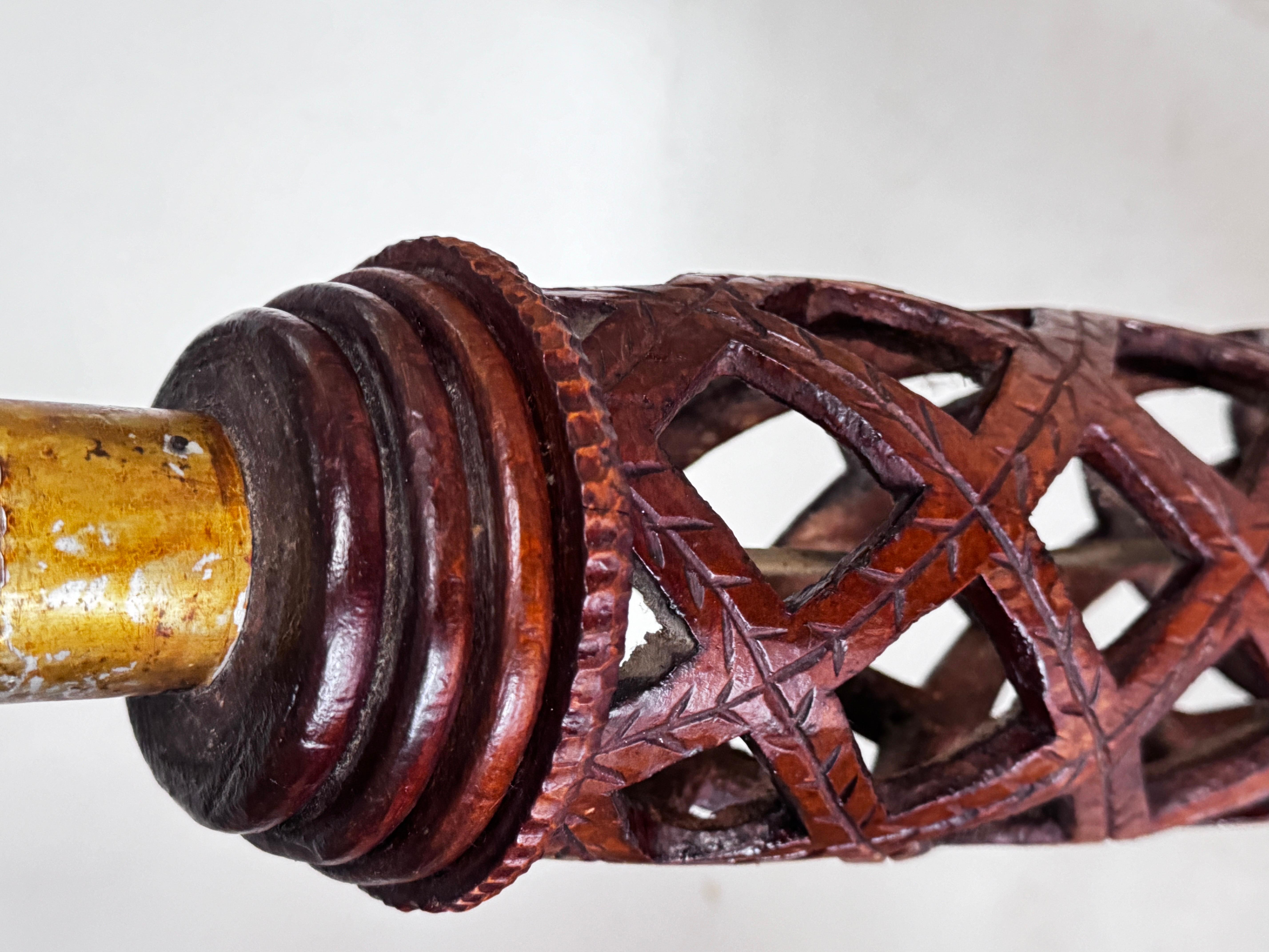 Tischlampe, Brutalist Holz, Brown Farbe Frankreich 20. Jahrhundert im Angebot 3