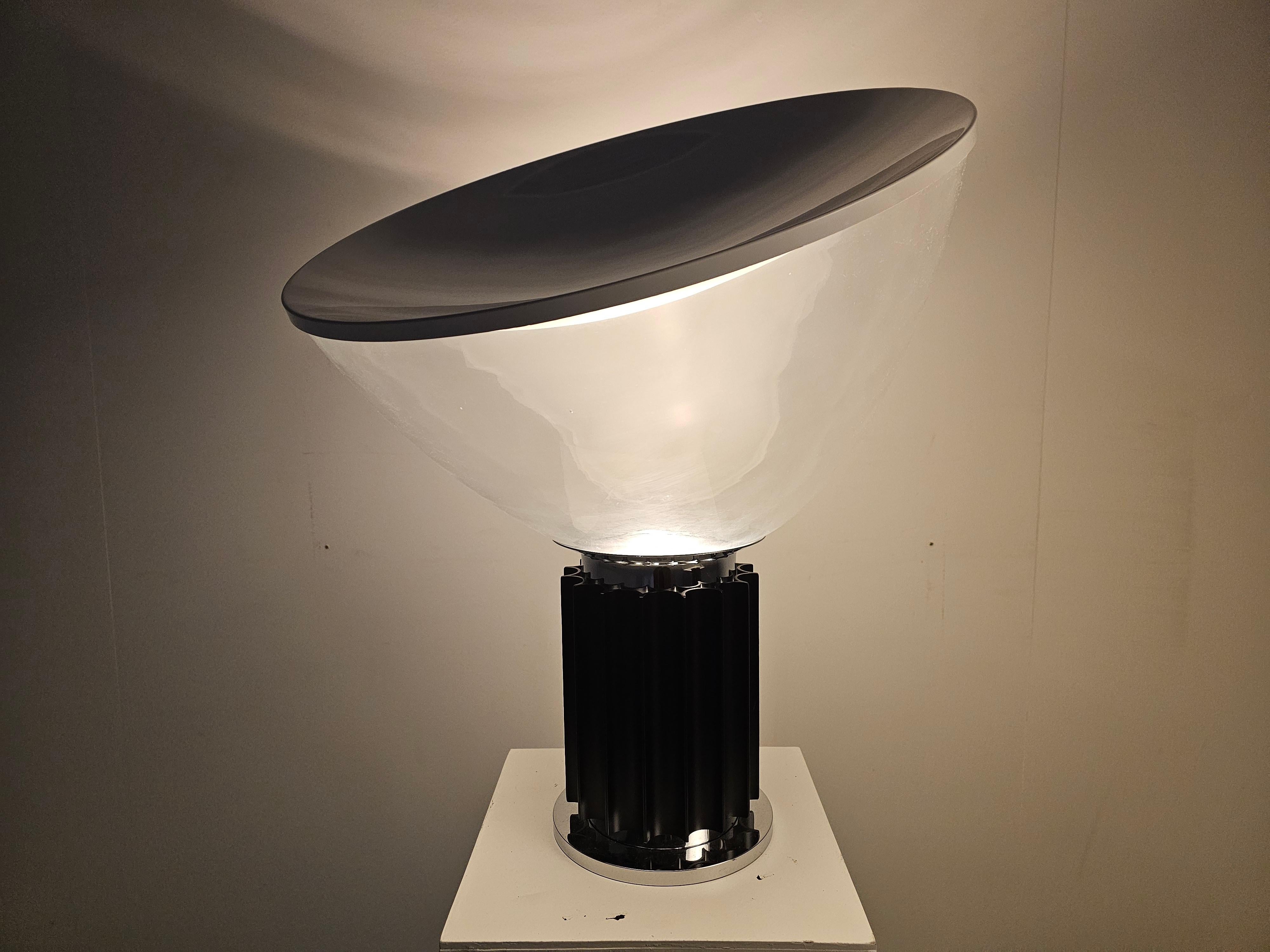 Lámpara de sobremesa de Achille and Pier Giacomo Castiglioni para Flos, años 70 en venta 2
