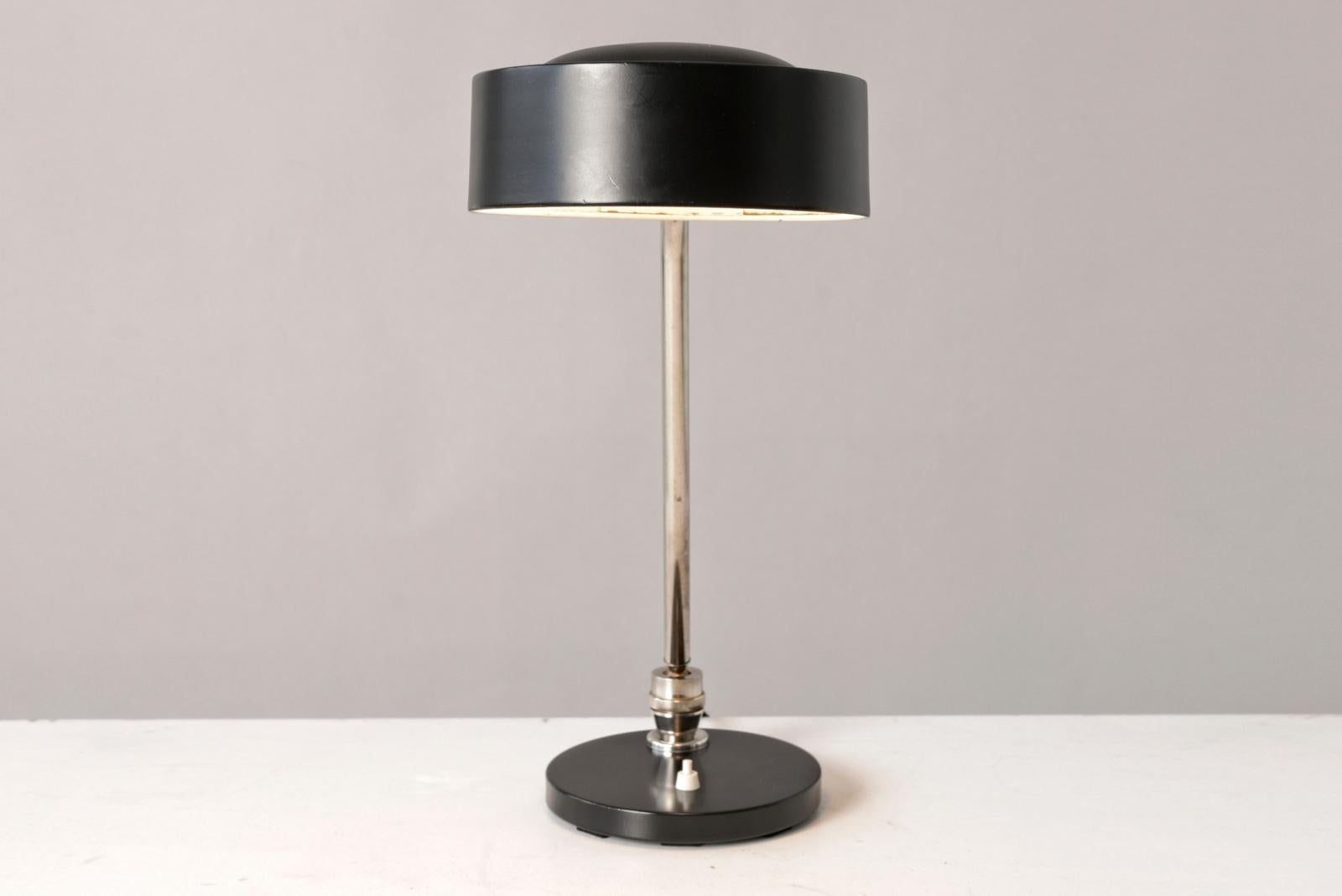 Table Lamp by André Mounique and Alain Jujeau for Jumo, France - 1965 In Good Condition For Sale In Berlin, DE