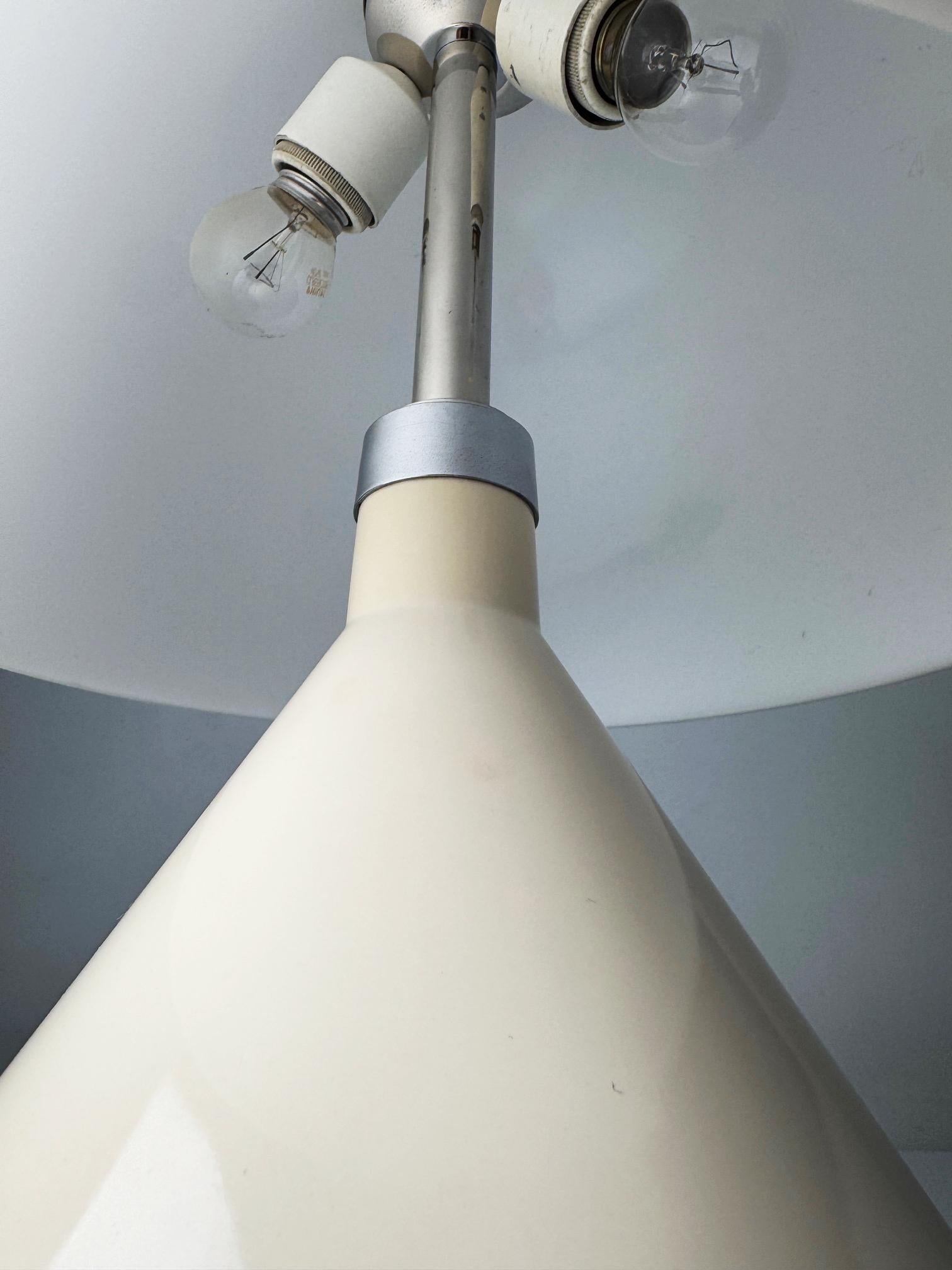 Lampe de table par André Ricard pour Metalarte, 1971 Spain Bon état - En vente à BARCELONA, ES