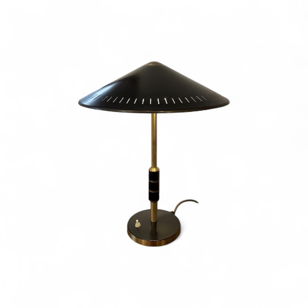 Mid-Century moderno Lampada da tavolo di Bent Karlby in vendita