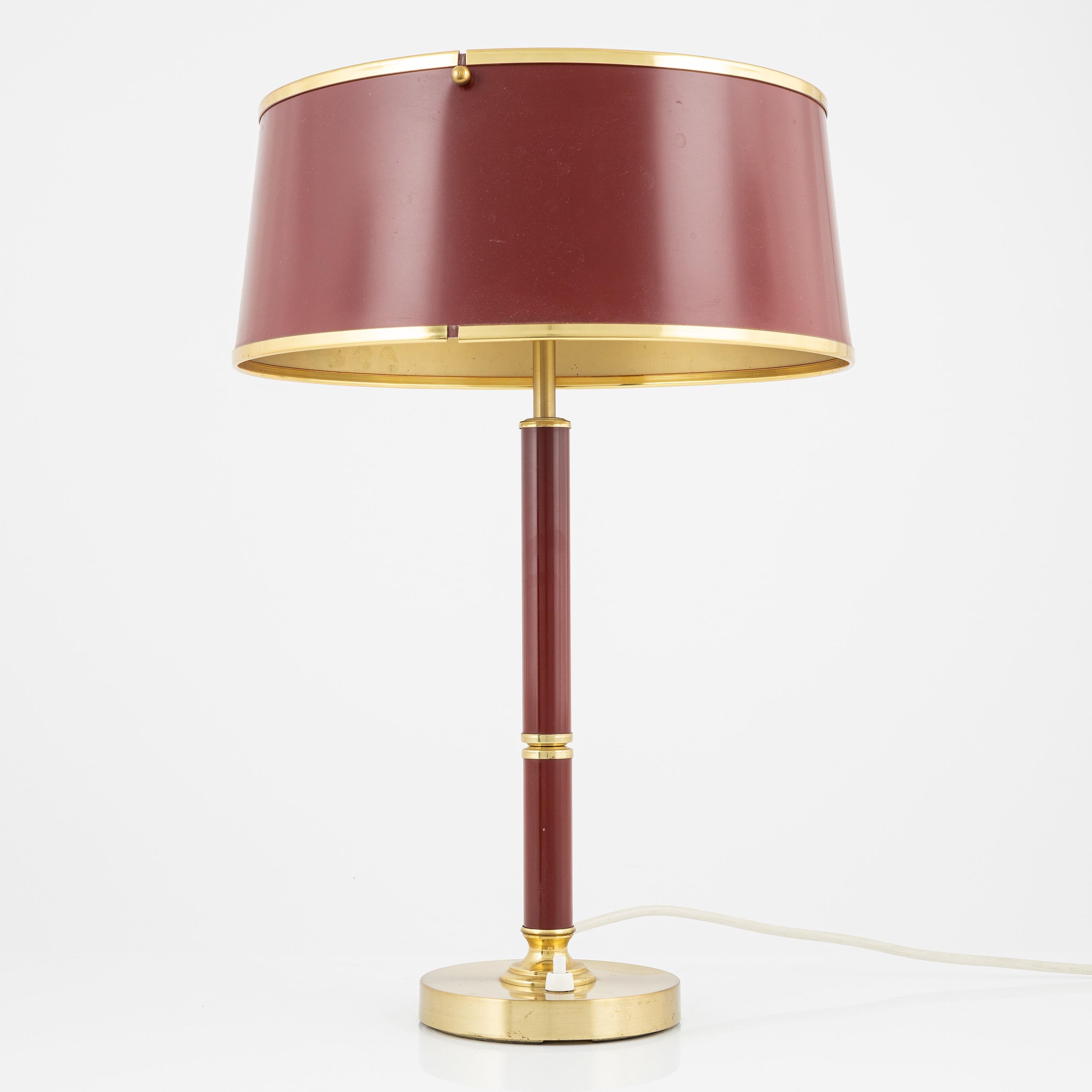 Metal  Borens table lamp Model 8423 red lacquer Sweden 1970 For Sale