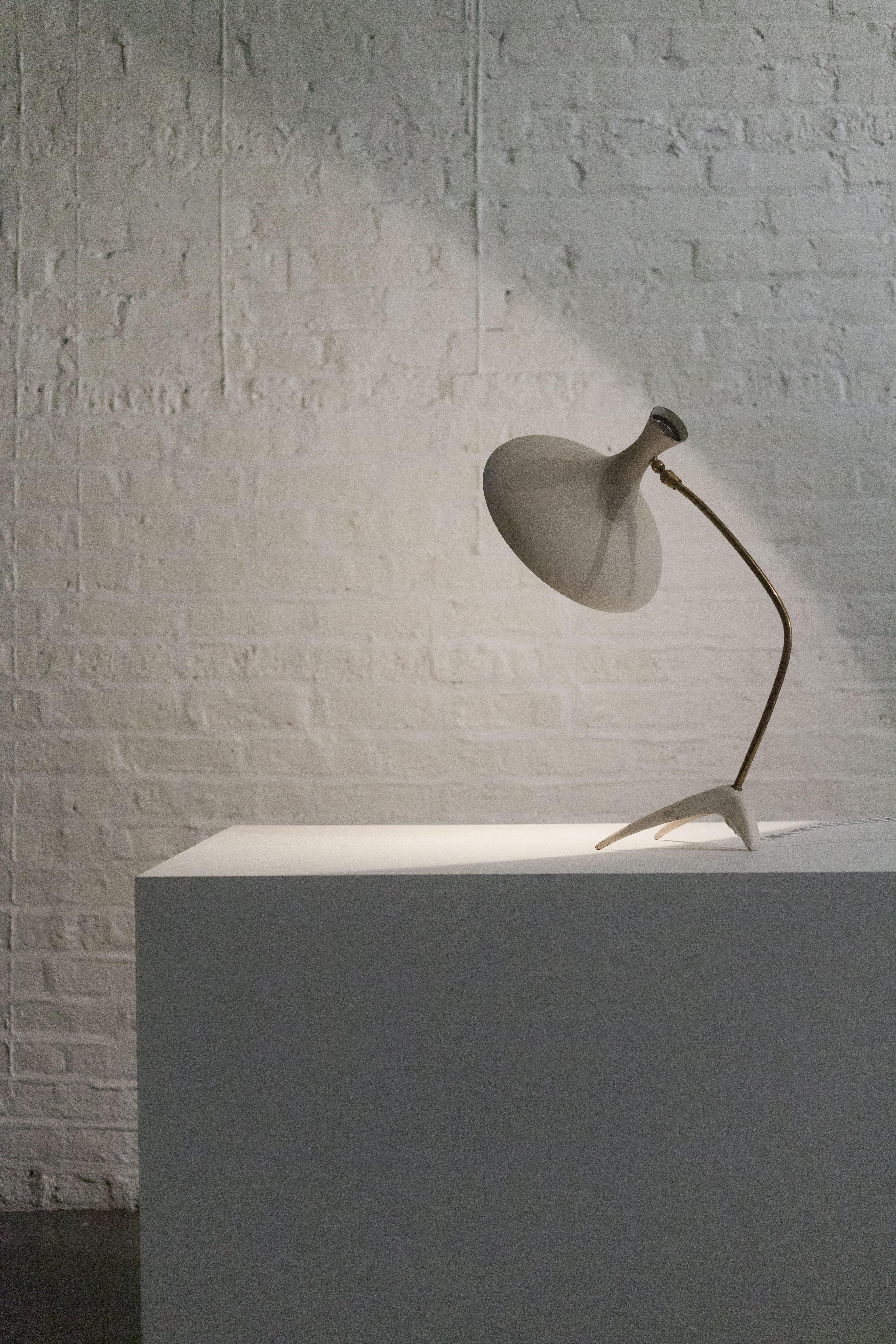 Mid-Century Modern Lampe de bureau blanc par Cosack Leuchten, Allemagne, années 1950 en vente
