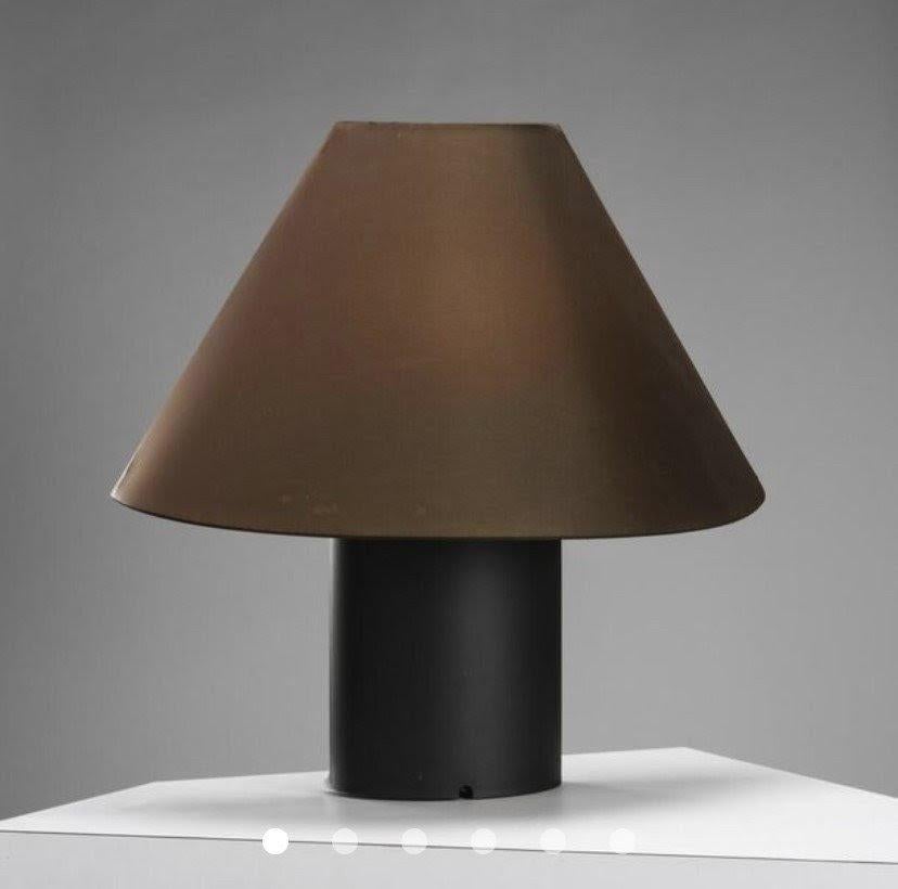 Table lamp by Designers Marco Colombo and Mario Barbaglia, Circa 1980-1990.

Table lamp, model Edipo, black polypropylene base, white Plexiglas reflector and dark brown fabric, design by the artists Marco Colombo and Mario Barbaglia, circa