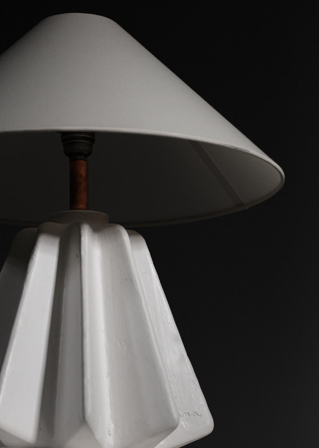 Tischlampe aus weißem Gips von Donna für Danke Galerie, DONNA im Angebot 7