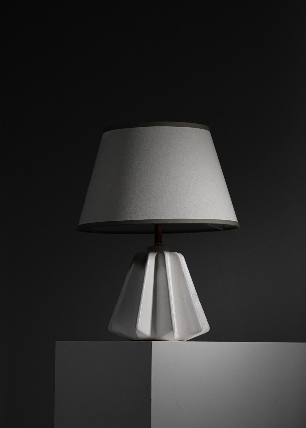Tischlampe aus weißem Gips von Donna für Danke Galerie, DONNA im Angebot 8