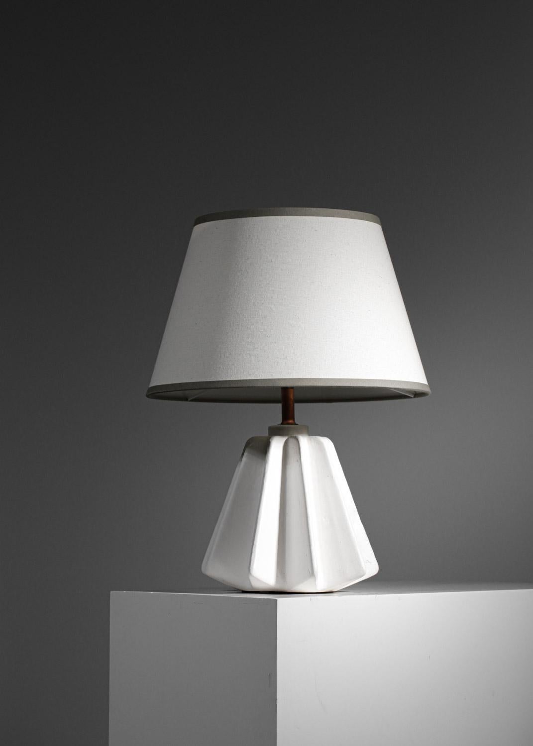 Tischlampe aus weißem Gips von Donna für Danke Galerie, DONNA im Angebot 10