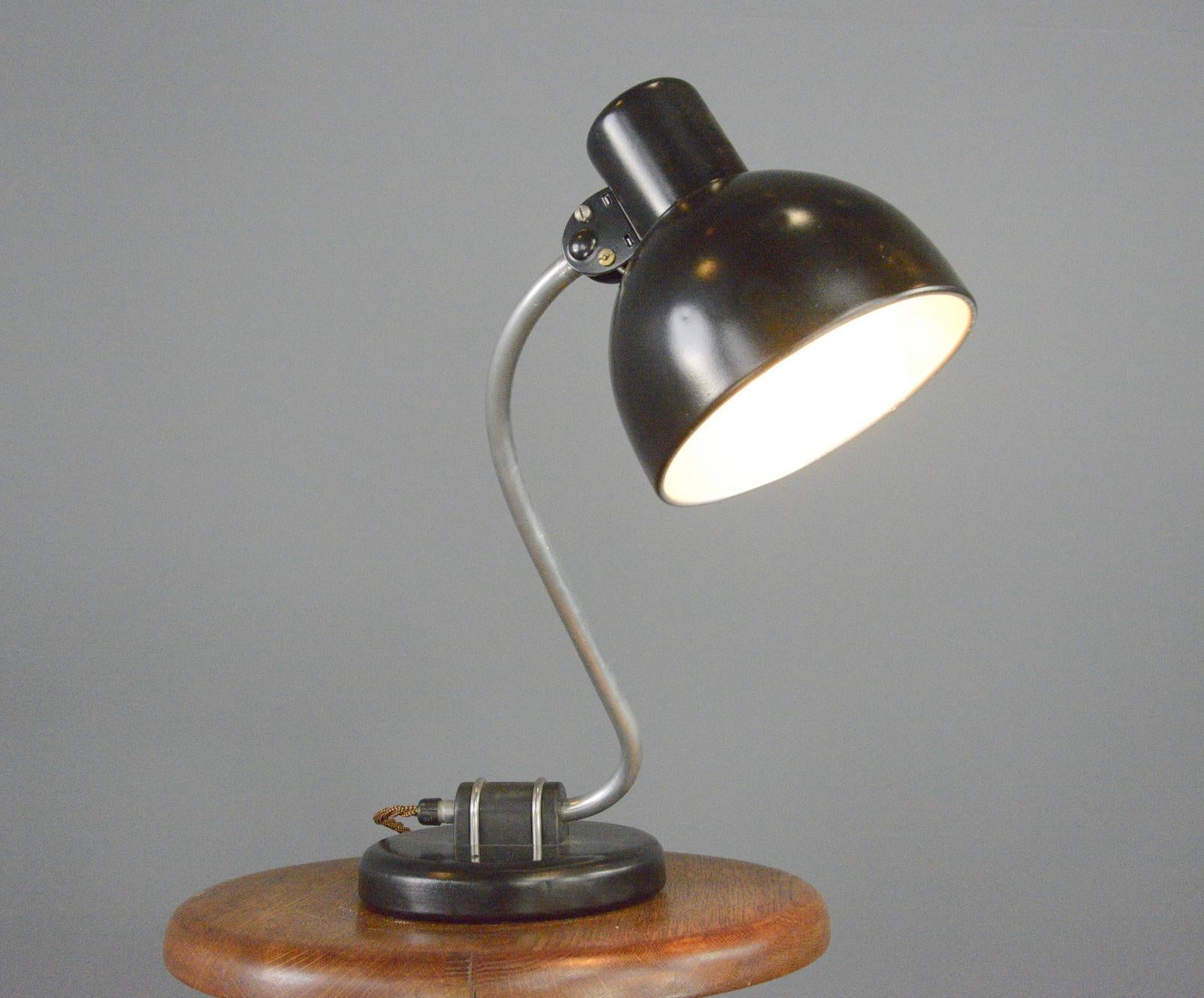Lampe de table par E. Kloepfel & Sohn Circa 1930s en vente 3