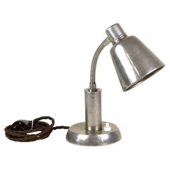 Lampe de table de F. Anyž, fonctionnalisme