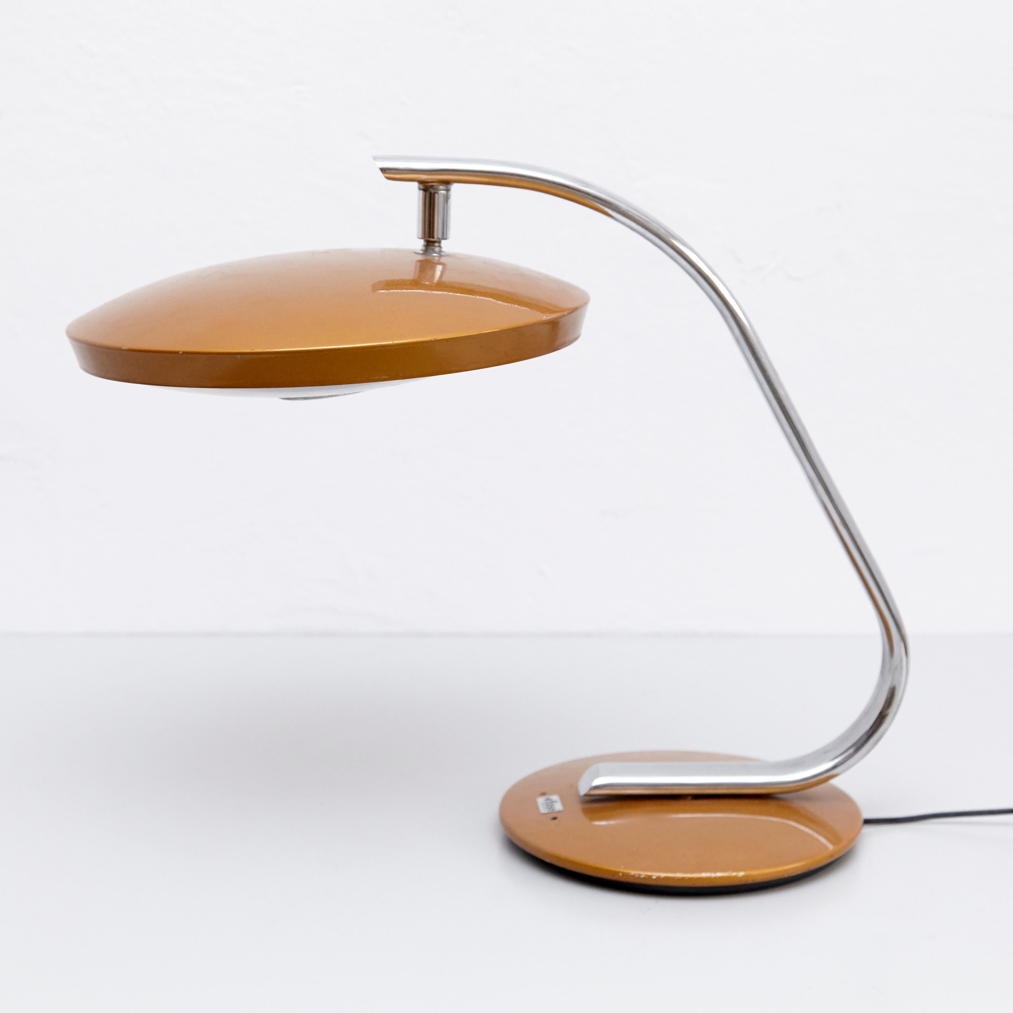Table lamp, designed and manufactured by Fase Spain.

 It features a lacquered metal structure and shade. 

In a good vintage condition, though the diffuser glass is missing.
 