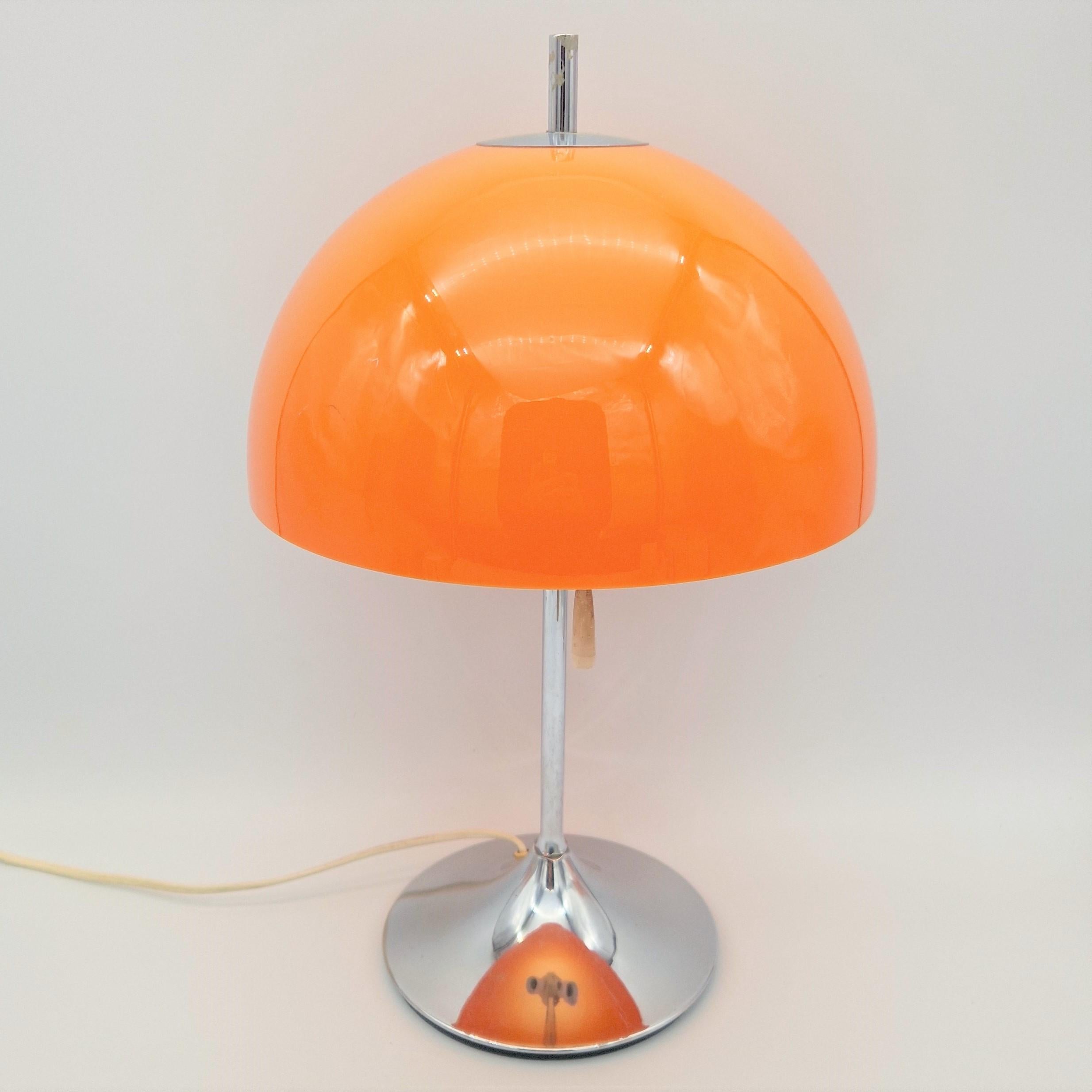 Space Age Table lamp by Frank Bentler for Wila. Denmark 1970 - 1975  For Sale