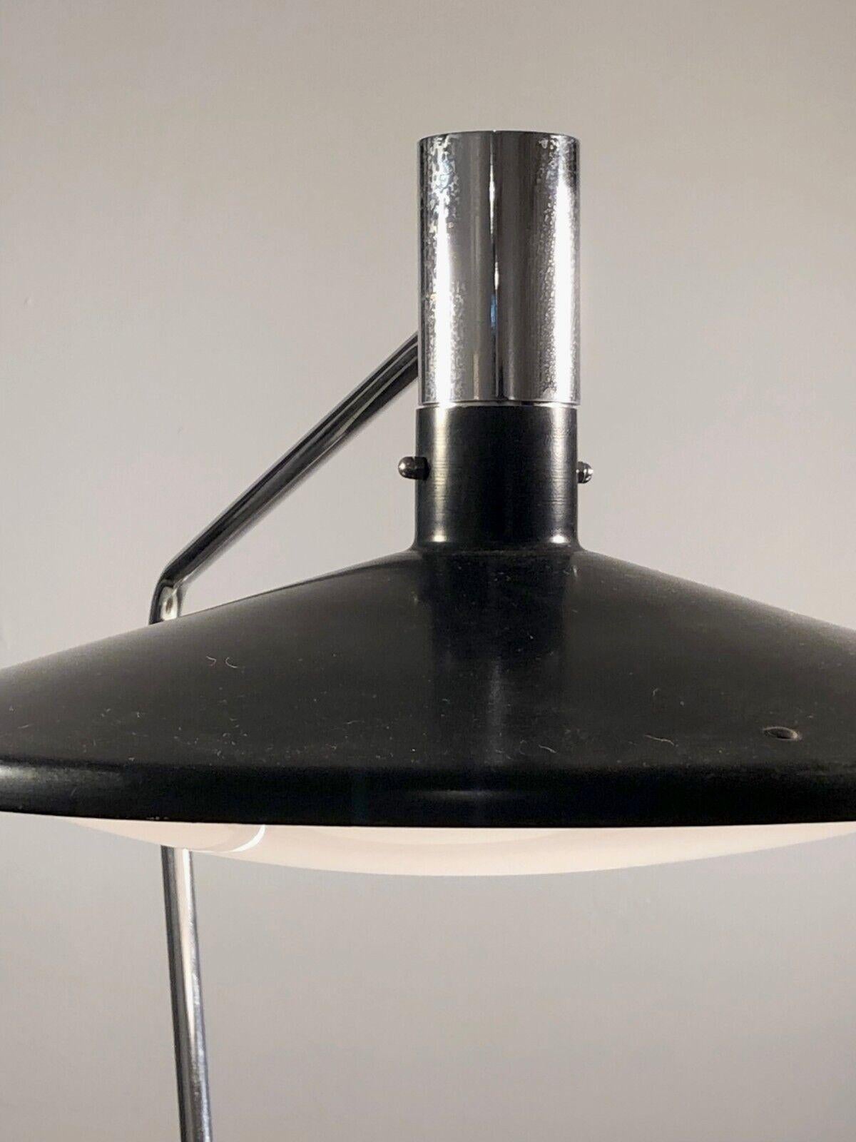 Mid-Century Modern A MID-CENTURY-MODERN TABLE ou DESK LAMP de GEORGES FRYDMAN, ed. EFA, France 1950 en vente