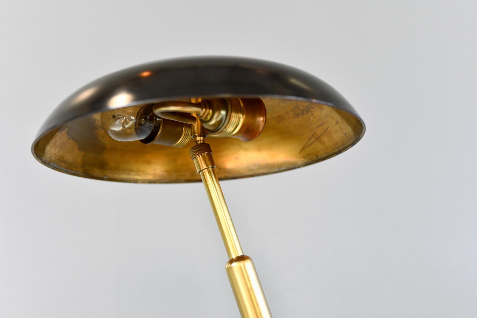 Bauhaus Lampe de table de Giovanni Michelucci pour Lariolux Circa 1940s en vente