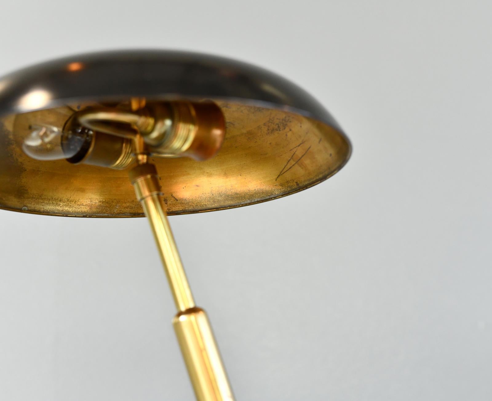 italien Lampe de table de Giovanni Michelucci pour Lariolux Circa 1940s en vente