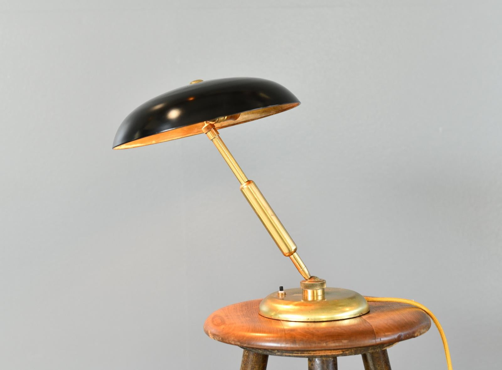 Lampe de table de Giovanni Michelucci pour Lariolux Circa 1940s en vente 2