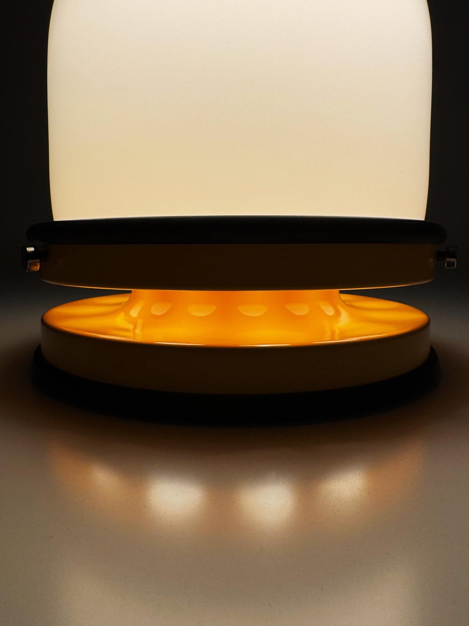 Lámpara de sobremesa de Grup Bonamusa para Tramo, España, años 70 - Space Age Design en venta 2