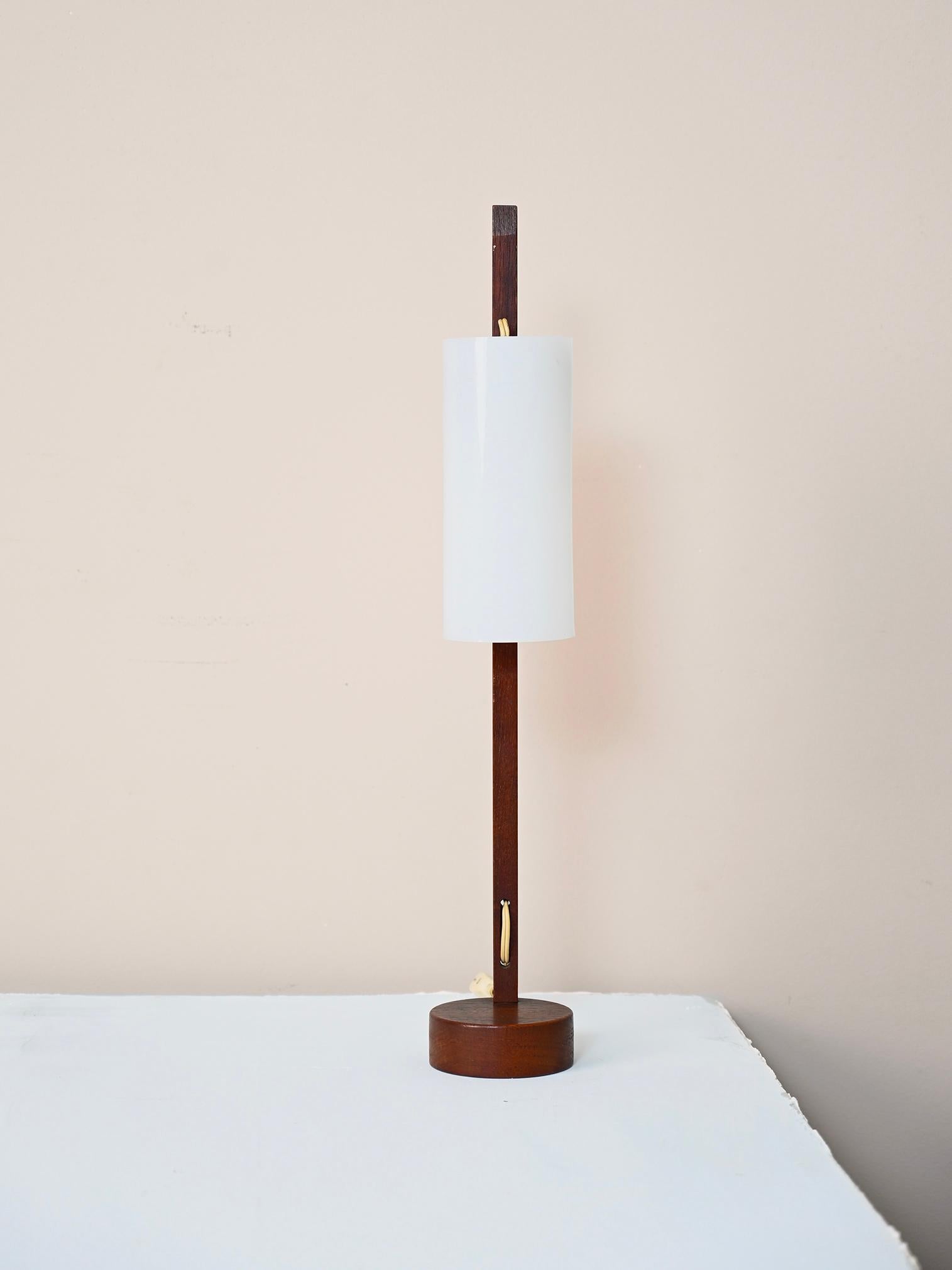 Table lamp by Hans Agne Jakobsson for Markaryd In Good Condition For Sale In Brescia, IT
