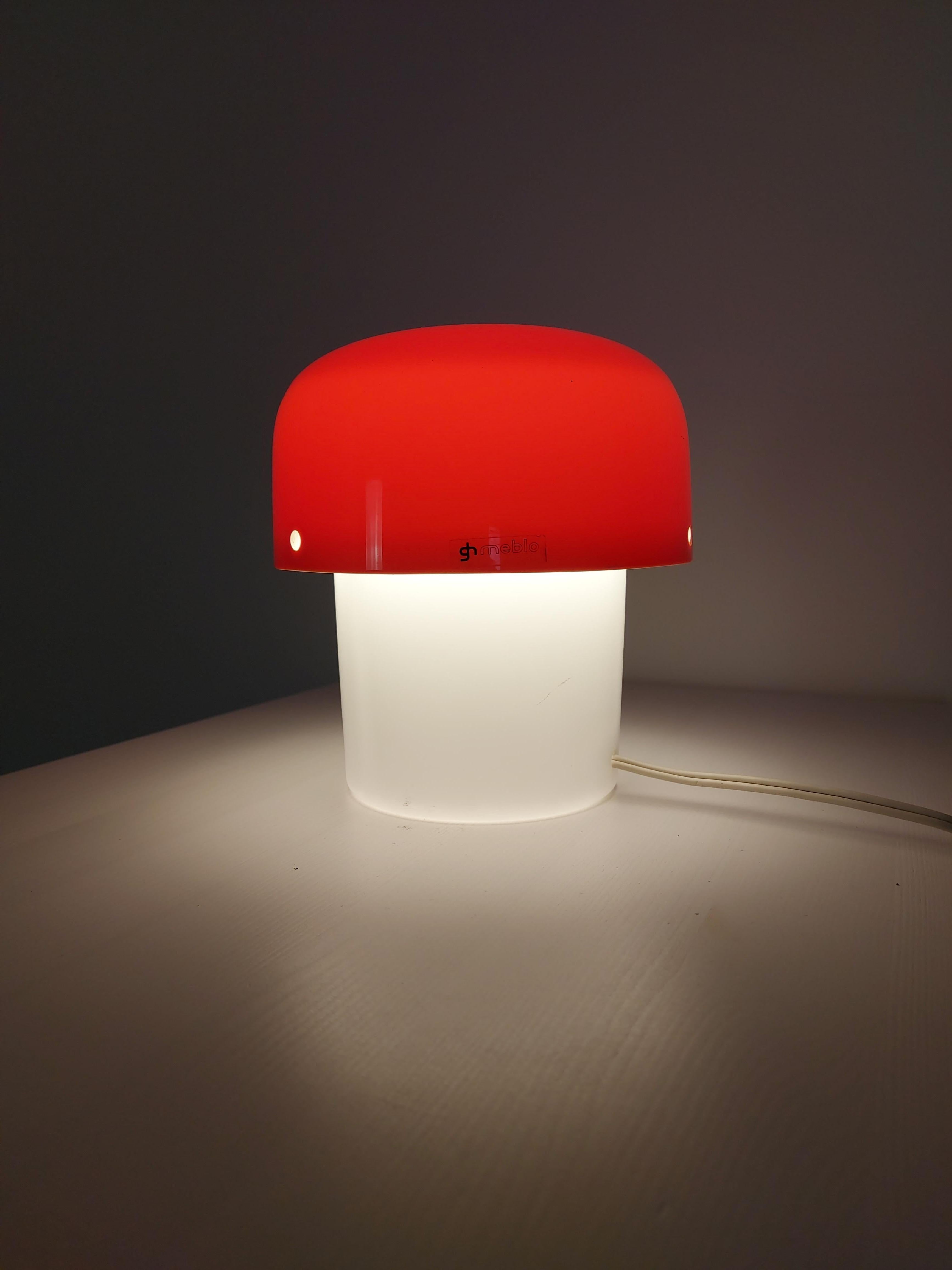 Plastique Lampe de table Harvey Guzzini pour Meblo, 1970 en vente