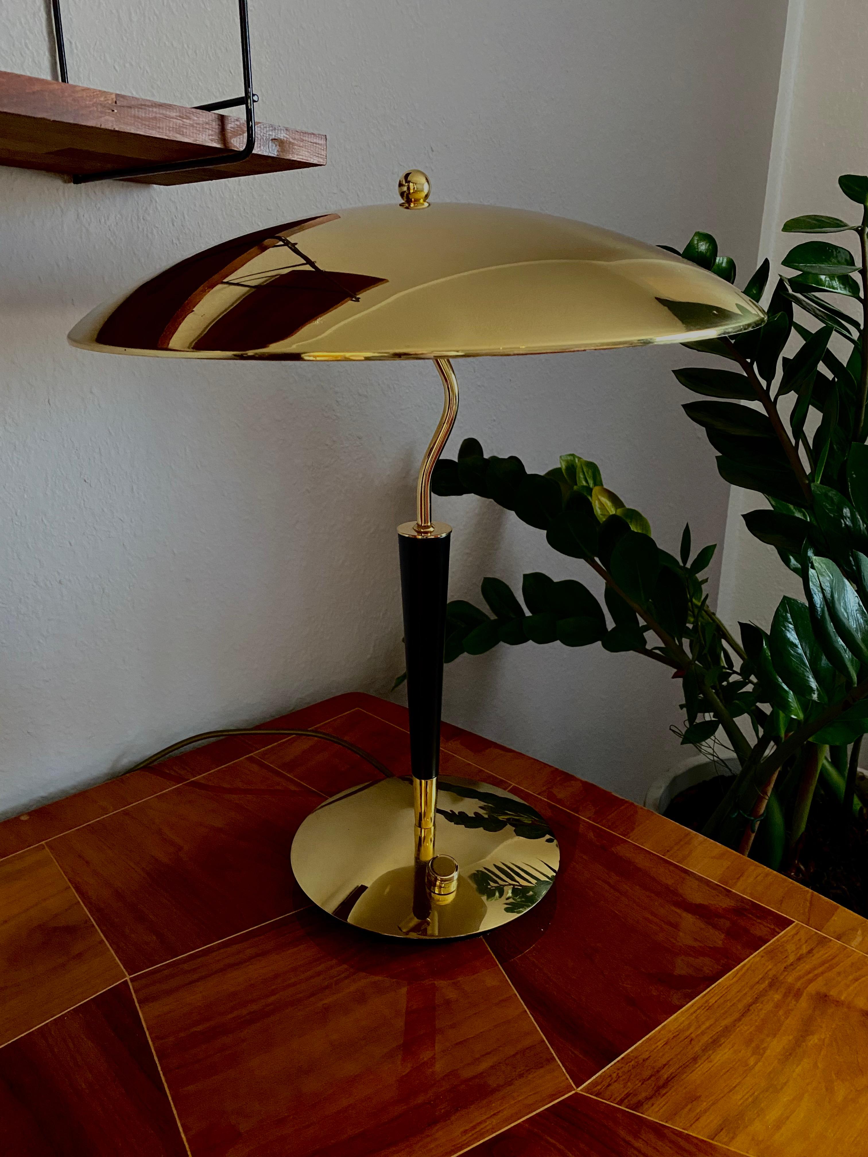 Mid-Century Modern Lampe de table Hillebrand en vente