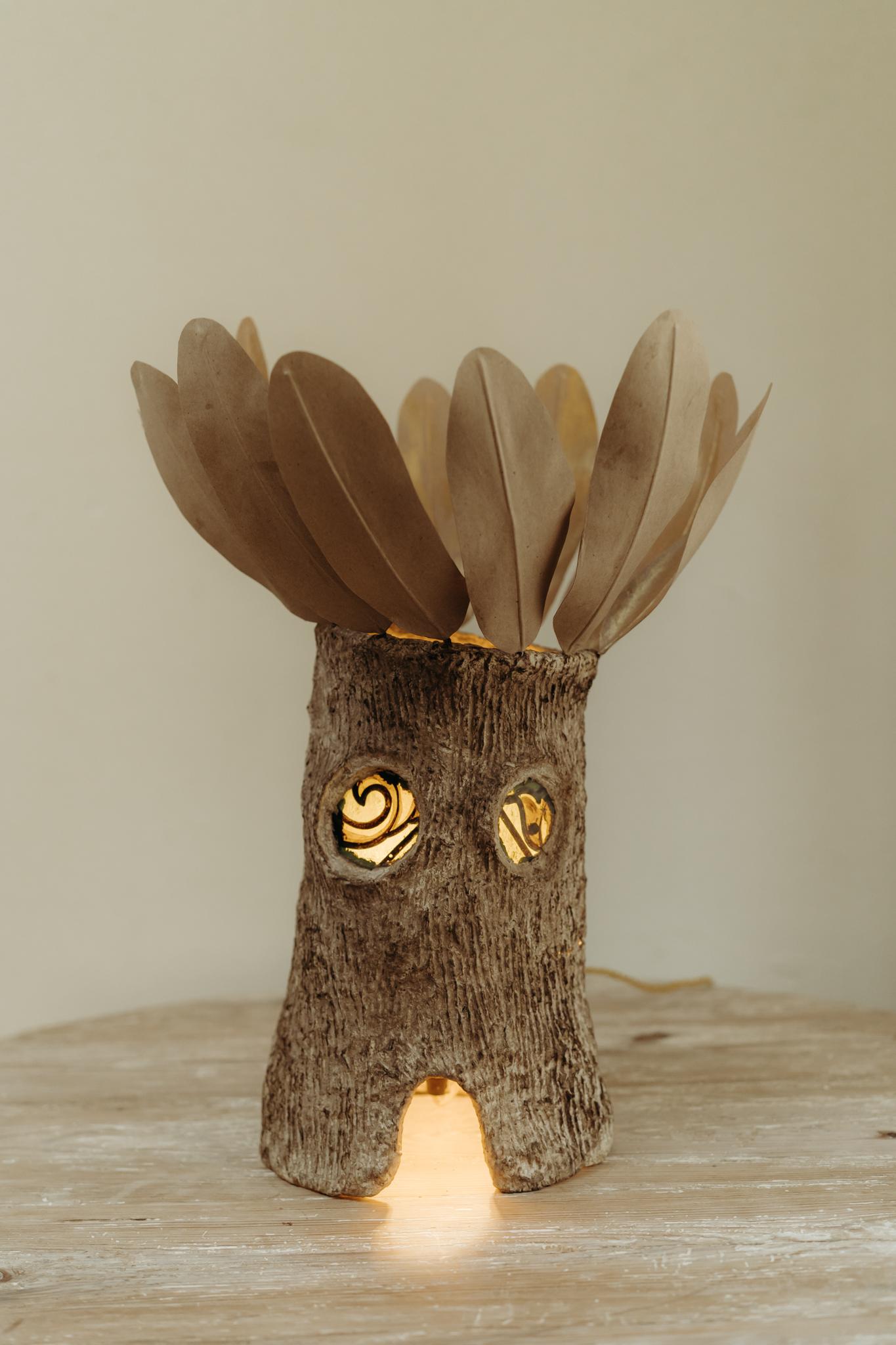 work by French artist José Esteves, who creates poetic lamps, always inspired by nature, as you can see on the pictures every lamp is a unique piece... price is for 1 lamp, the smallest one on the picture ...