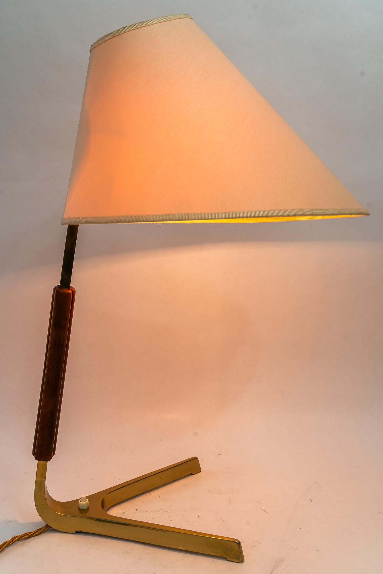 Table lamp by J.T. Kalmar Mod. 1197 Phönix 1950s For Sale 10