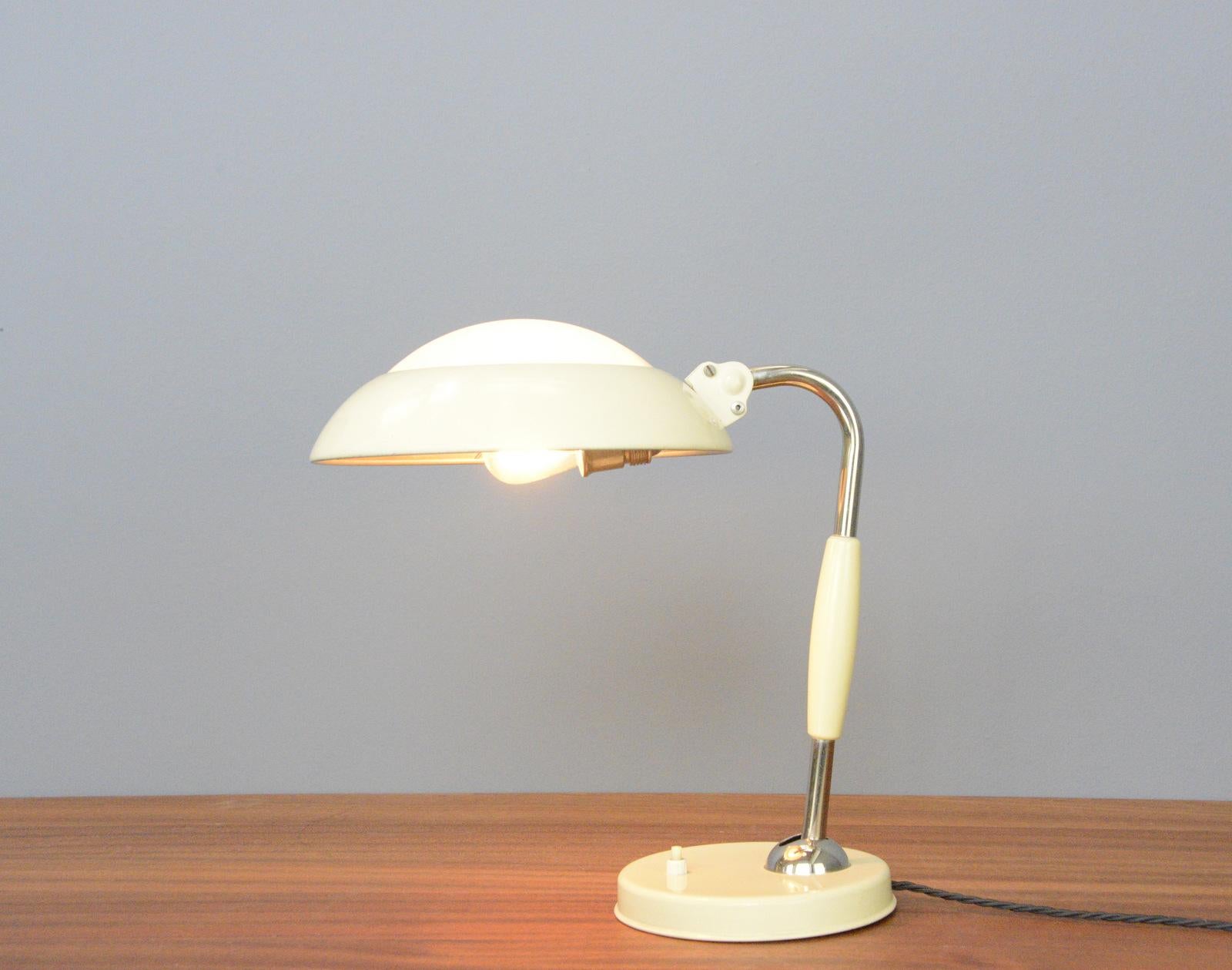 Lampe de table de Koranda, circa 1930 Bon état - En vente à Gloucester, GB