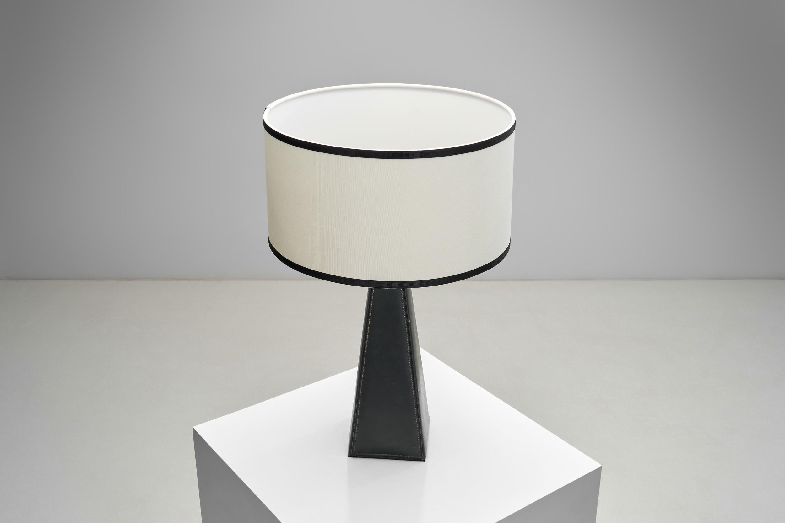 Lampada da tavolo di Lisa Johansson-Pape per Stockmann Orno, Finlandia 1960 in vendita 3