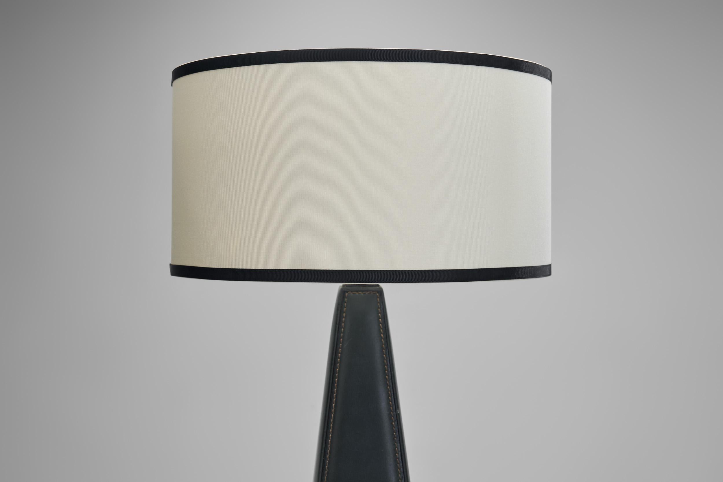 Lampada da tavolo di Lisa Johansson-Pape per Stockmann Orno, Finlandia 1960 in vendita 4
