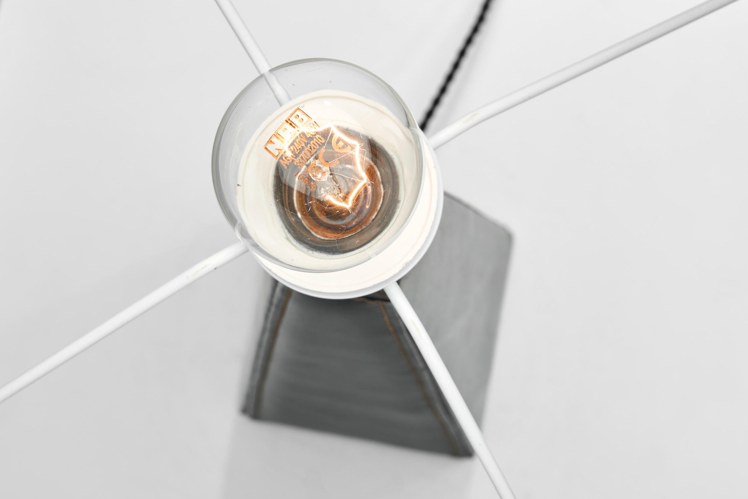Lampada da tavolo di Lisa Johansson-Pape per Stockmann Orno, Finlandia 1960 in vendita 8