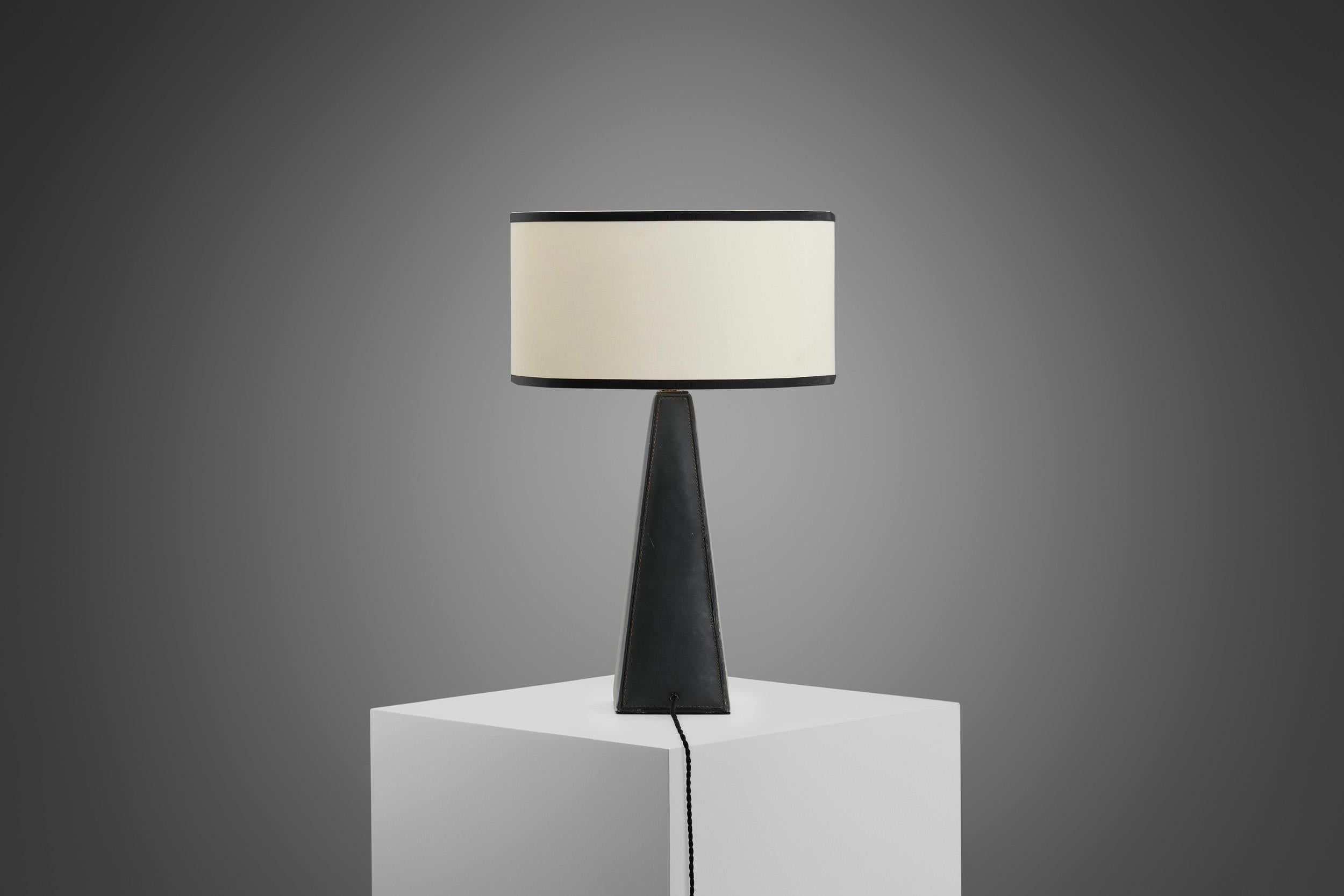Lampada da tavolo di Lisa Johansson-Pape per Stockmann Orno, Finlandia 1960 in vendita 2