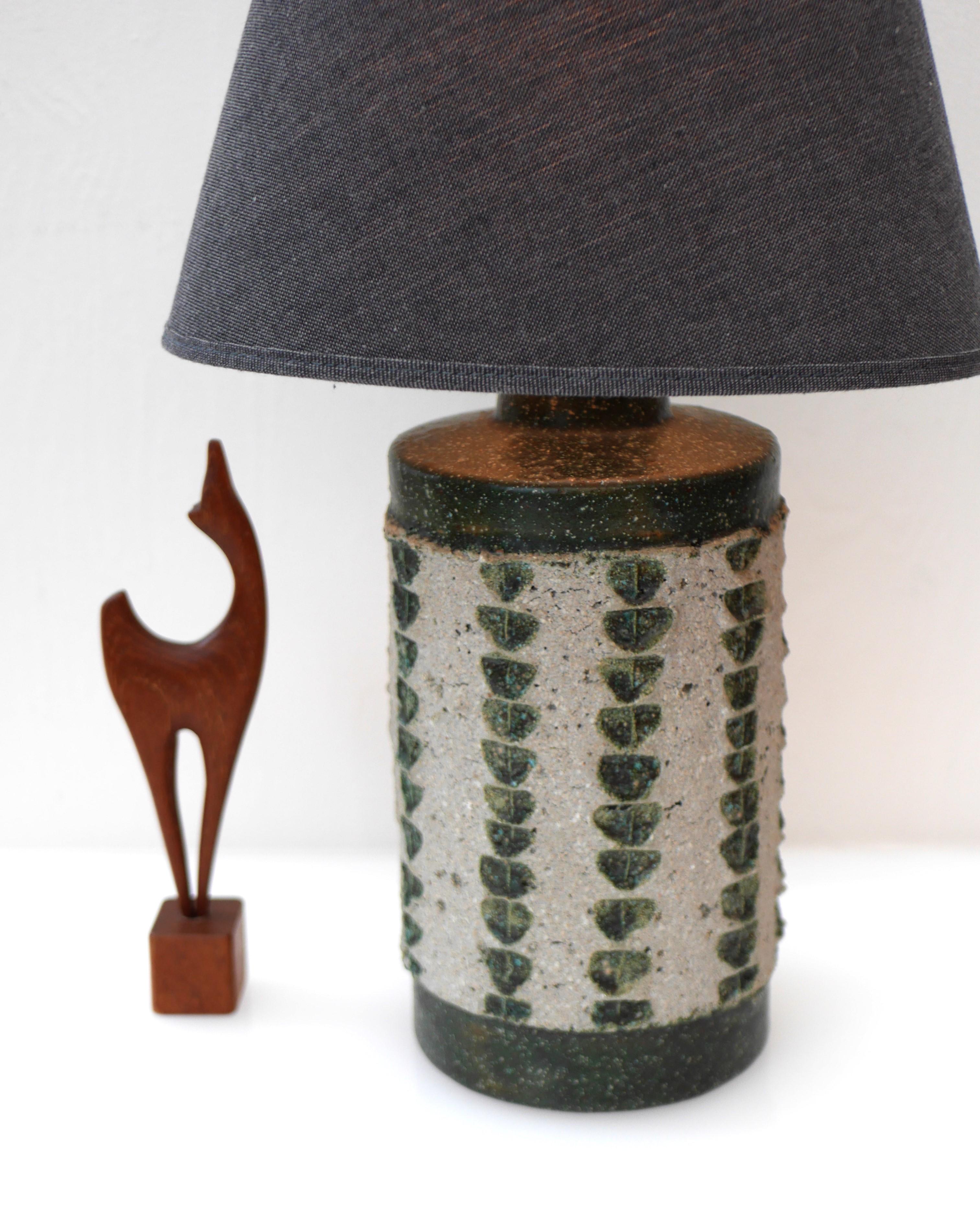 Mid-Century Modern Table lamp by Nittsjö, Scandinavian ceramic art lamp By Thomas Hellström For Sale