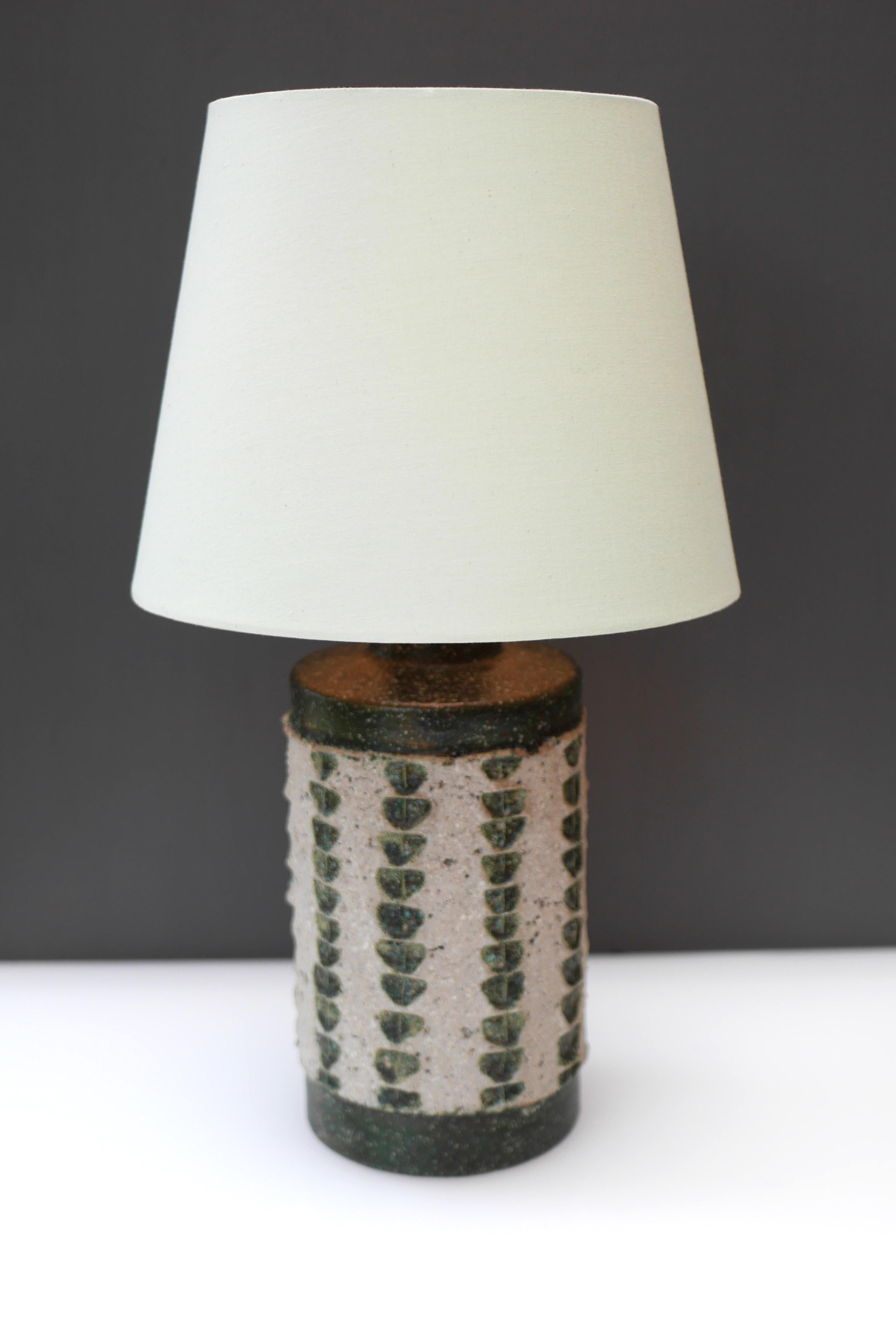Lampe de table Nittsjö, lampe d'art en céramique scandinave Thomas Hellström Bon état - En vente à Skarpnäck, SE