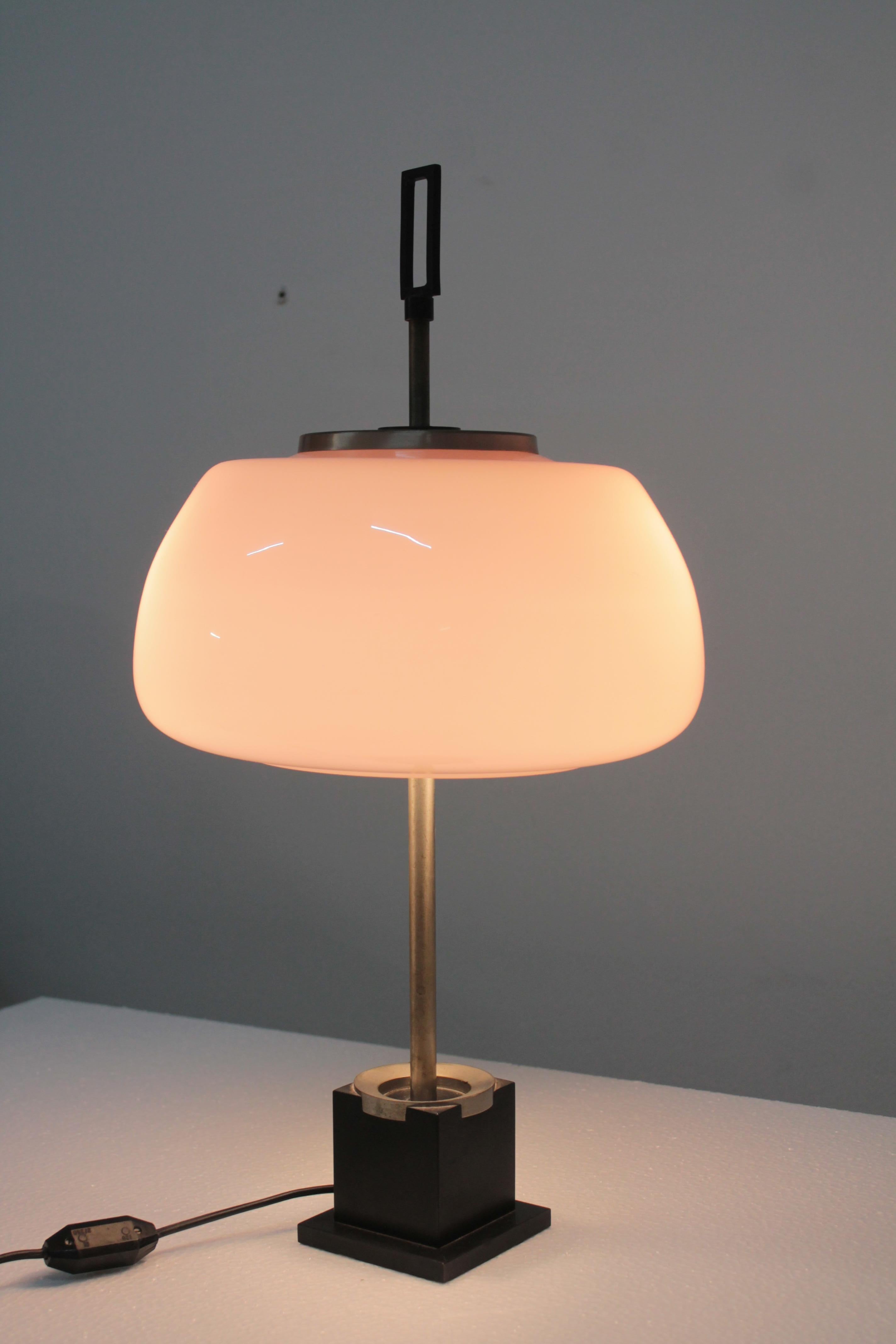 Table Lamp by Oscar Torlasco for Lumi Milano, 1950s For Sale 3
