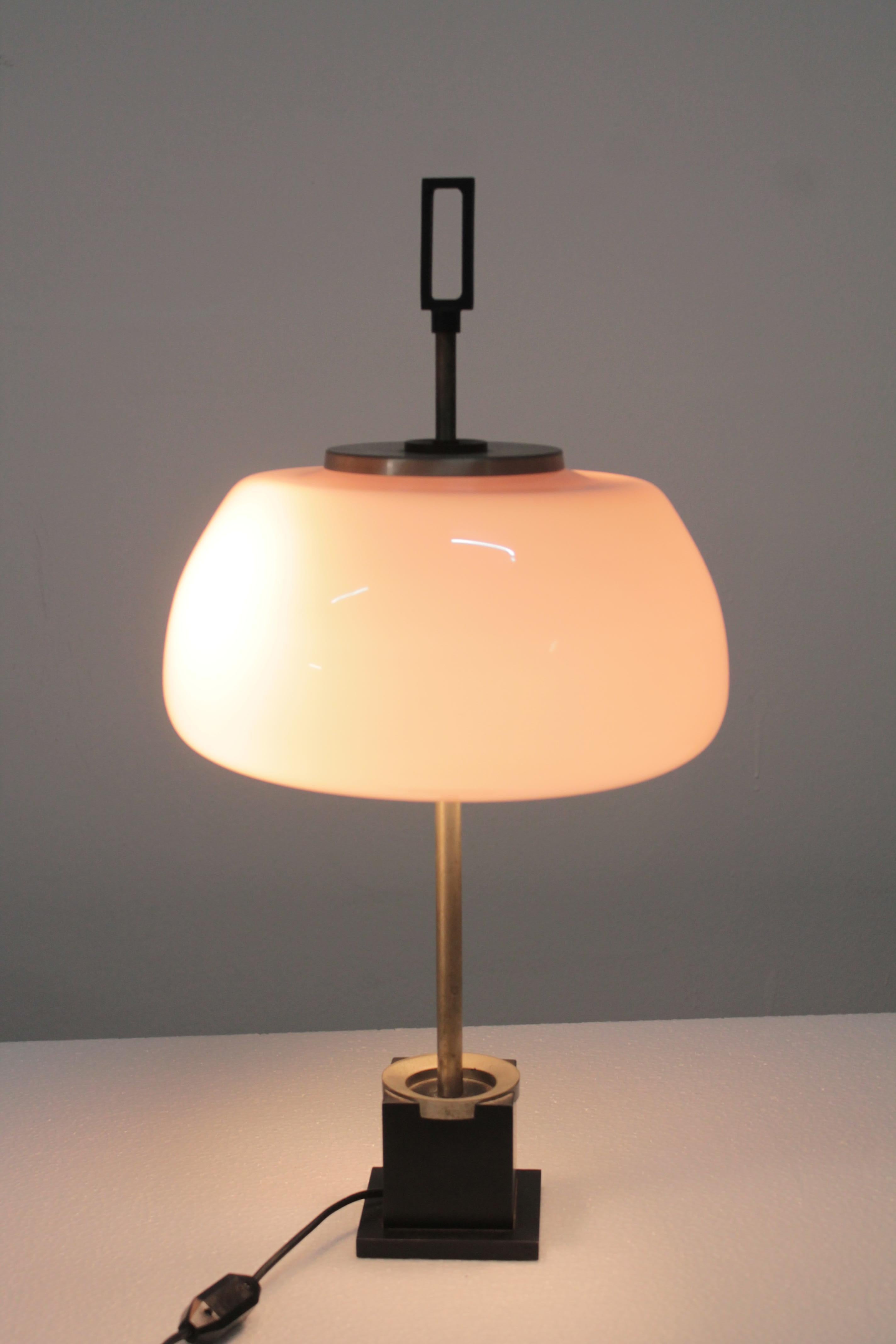 Table Lamp by Oscar Torlasco for Lumi Milano, 1950s For Sale 2