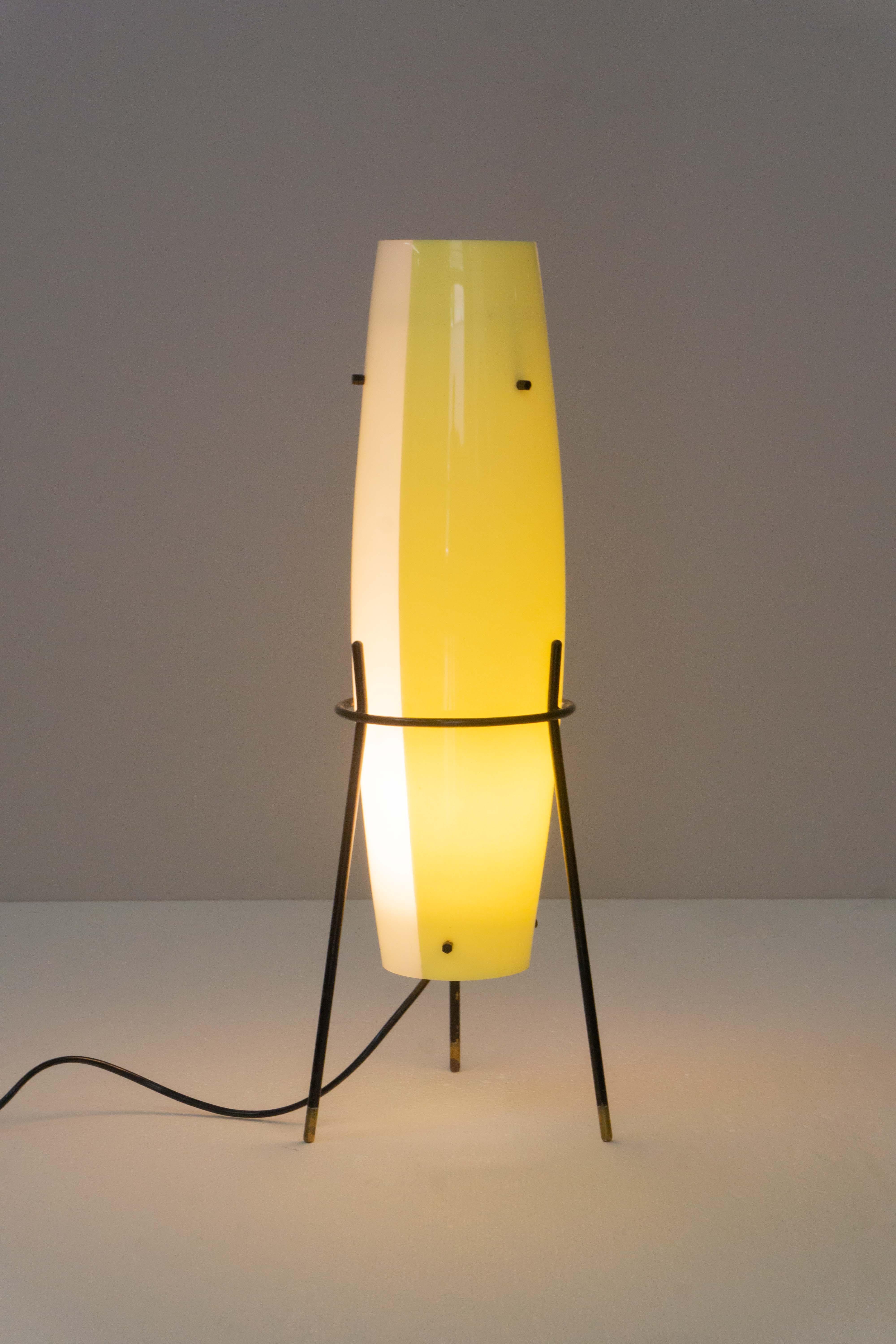 Table Lamp by Stilnovo, Italy, circa 1950 In Good Condition For Sale In Berlin, DE