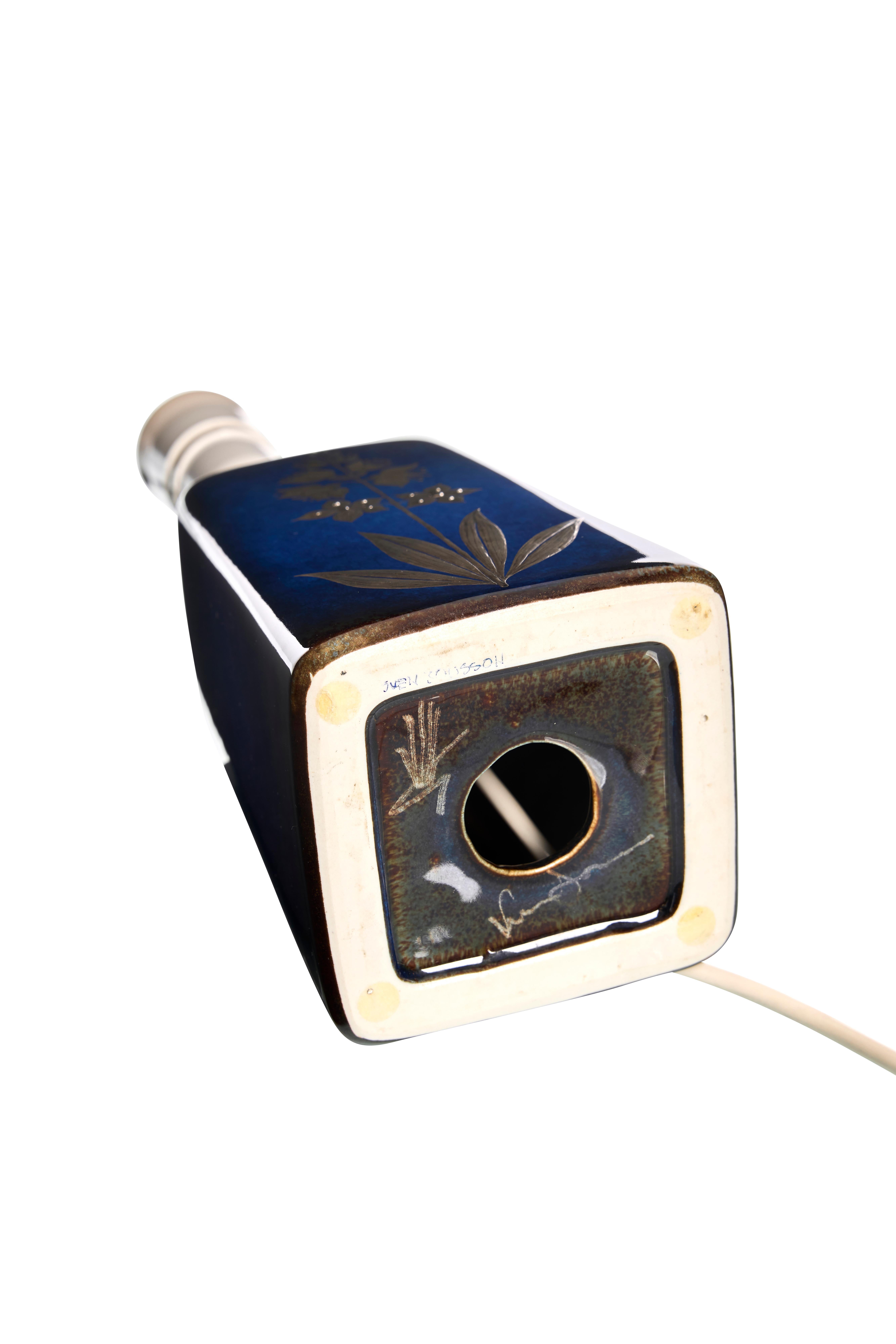 Lámpara de sobremesa de Sven Jonson, gres esmaltado con incrustaciones de plata, Gustavsberg, 1960 Sueco en venta
