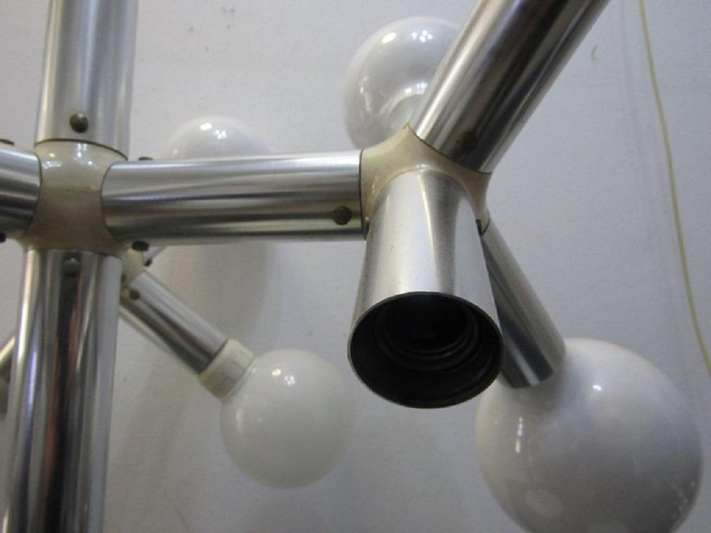 midcentury Table Lamp  Swisslamps International, design Trix e Robert Haussmann. In Good Condition In Palermo, Italia