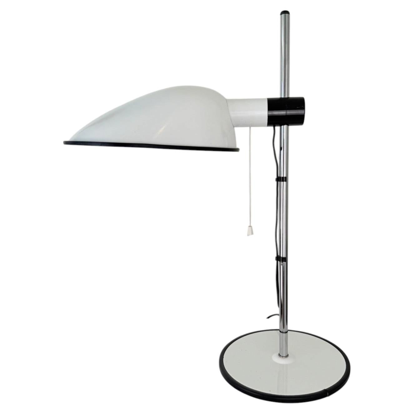 Lámpara de mesa diseñada por Tom Ahlström y Hans Ehrich para Fagerhults, Suecia, década de los 70 en venta