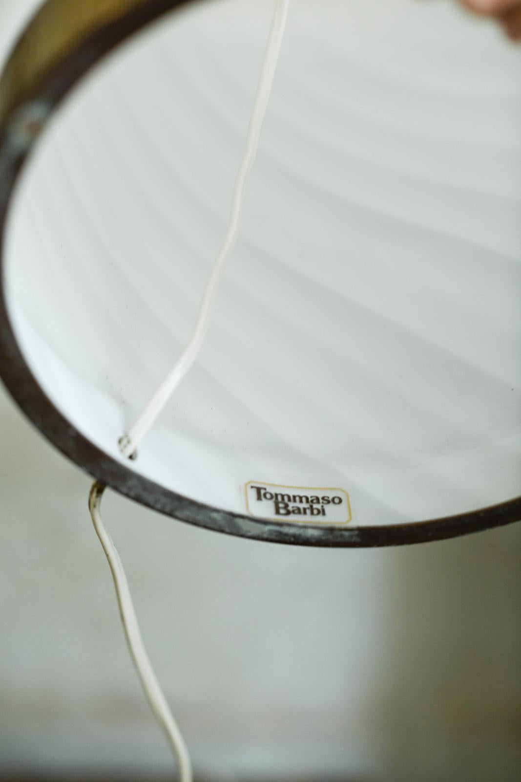 Lampe de table de Tommaso Barbi en verre de Murano avec détails en laiton, 1989 Bon état - En vente à Roma, RM