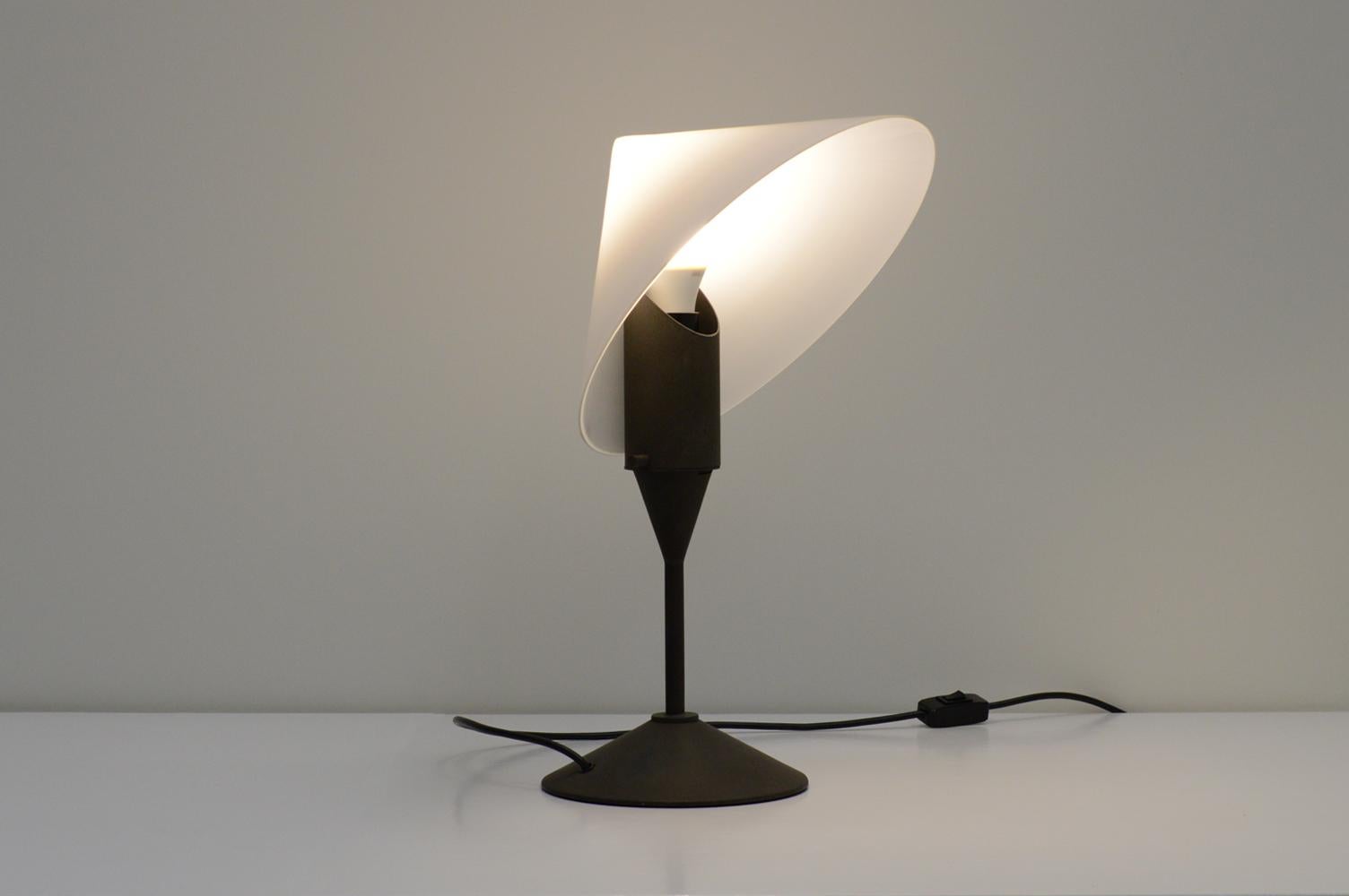 Post-Modern Table lamp by VeArt, Italy 1980s.  For Sale