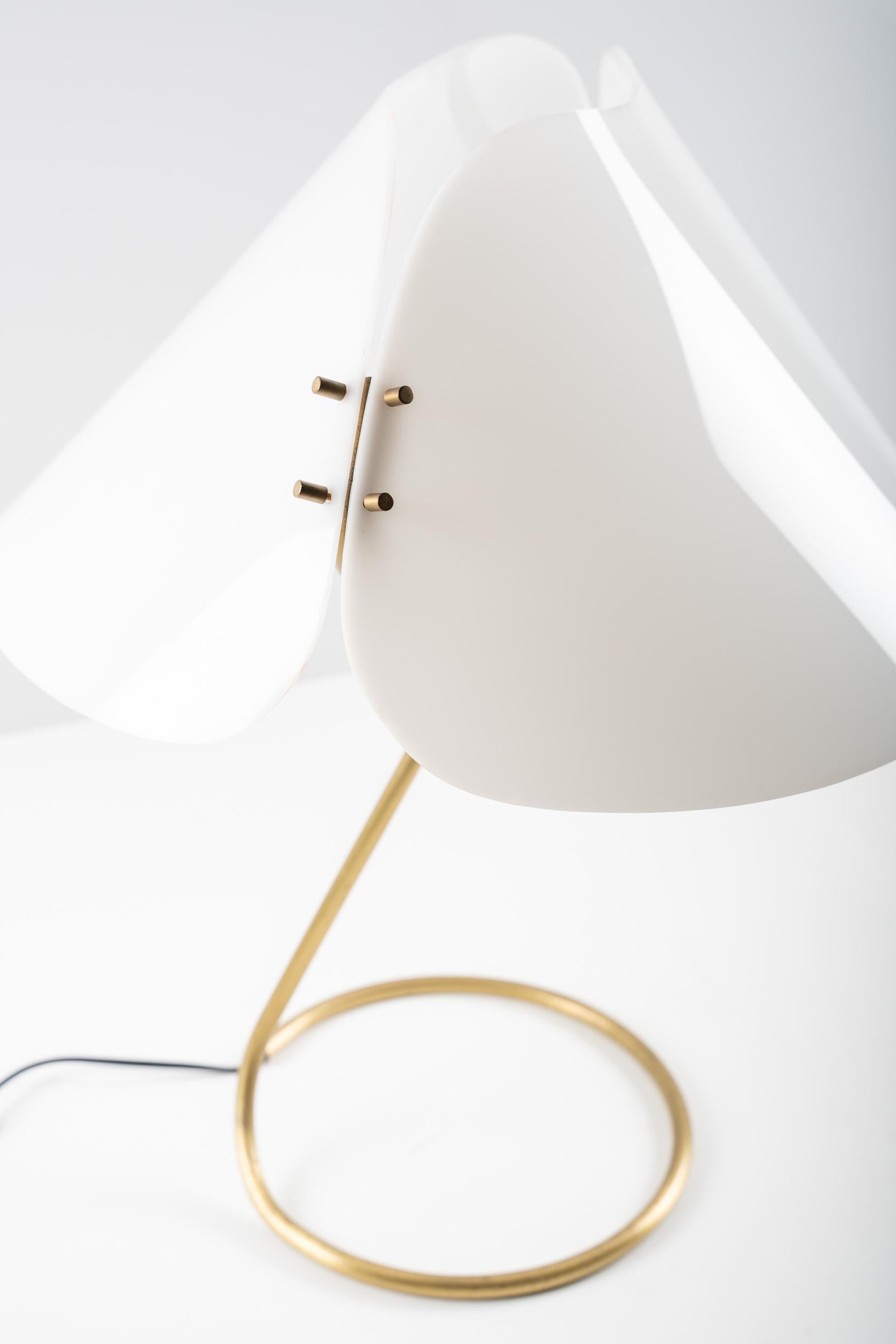 Mid-Century Modern Table lamp by Vico Magistretti