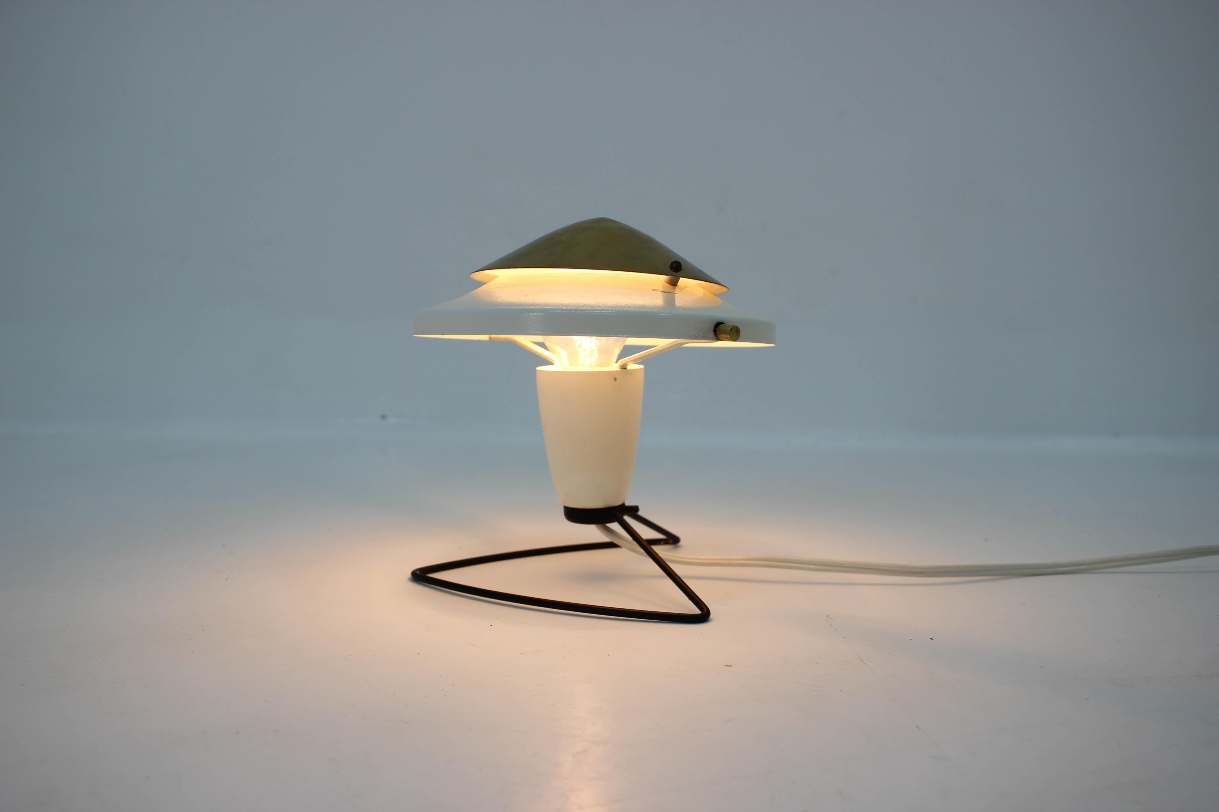 Table or wall lamp
Fully functional
E27 or E26 bulb 40W.